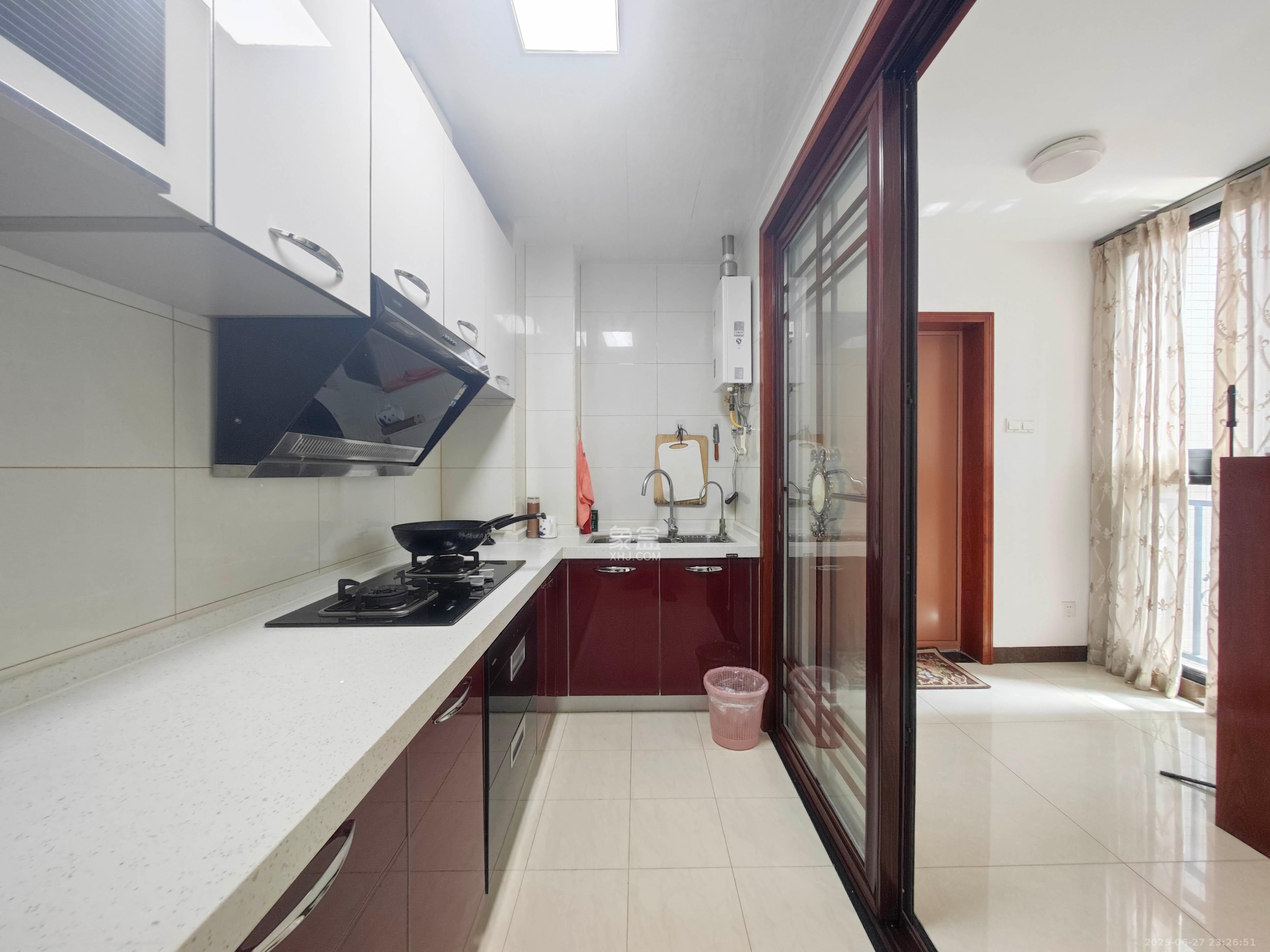 泰禹云开壹品  3室2厅1卫    98.0万 泰禹云开壹品  3室2厅1卫    98.0万其他