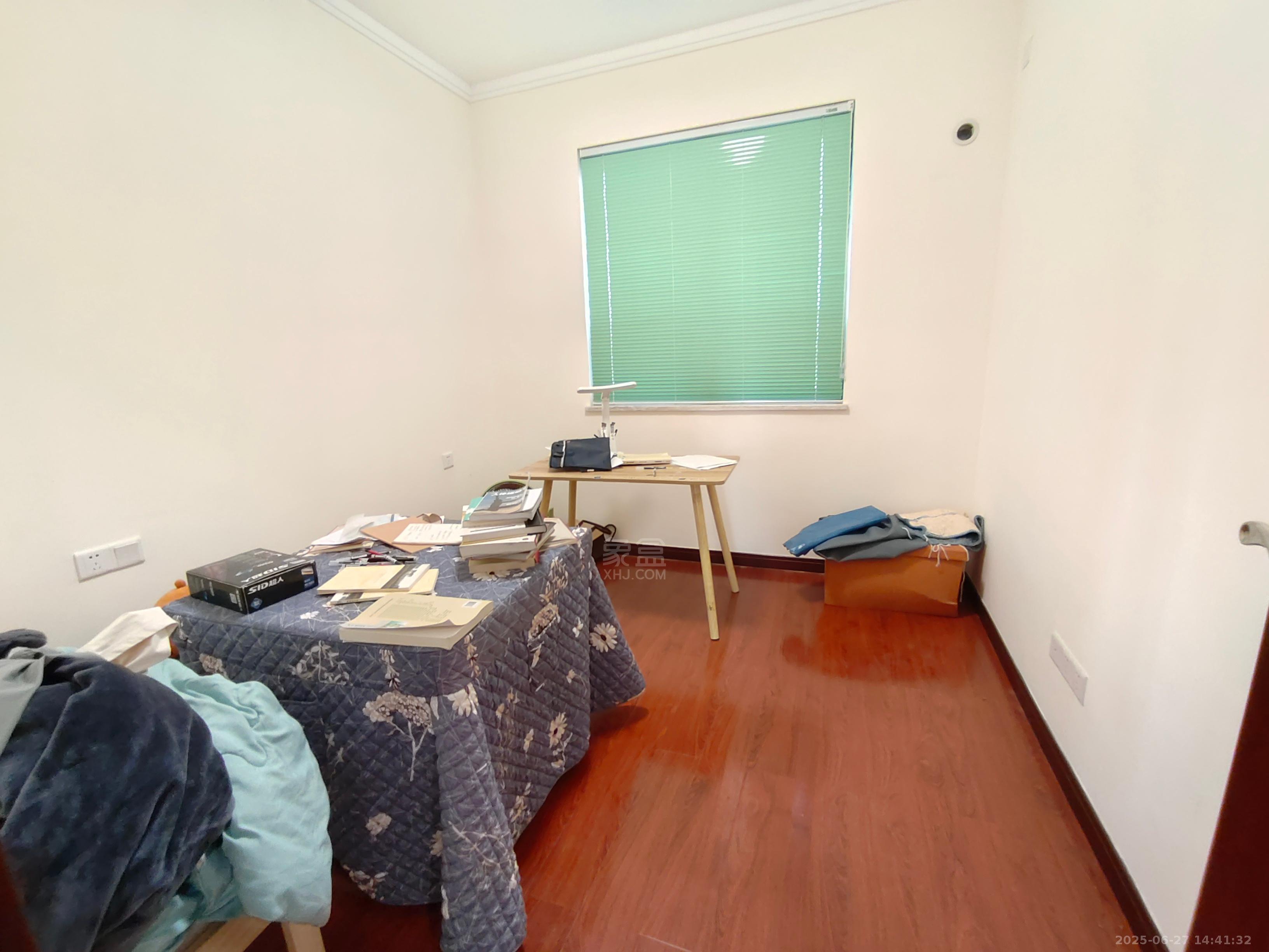 中建玥熙台  3室2厅2卫   2000.00元/月室内图