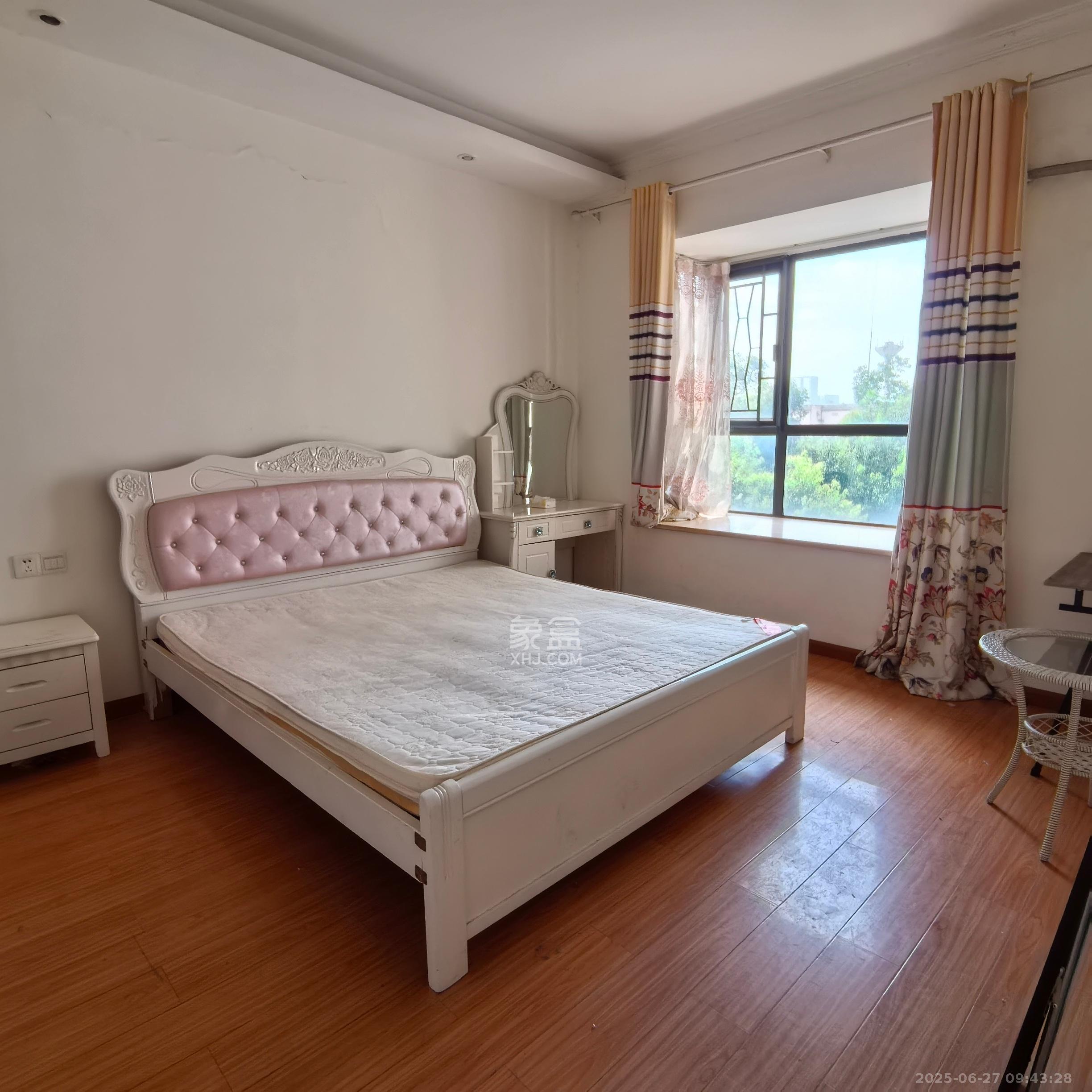 莱茵城  1室1厅1卫    2100.0元/月户型图