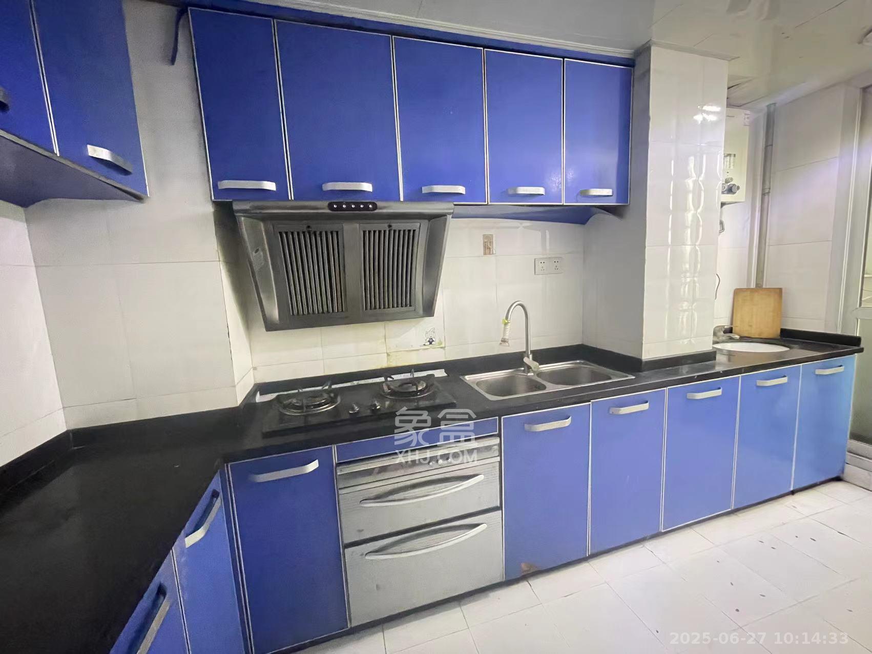 星典时代  3室2厅1卫    2000.0元/月 星典时代  3室2厅1卫    2000.0元/月室内图