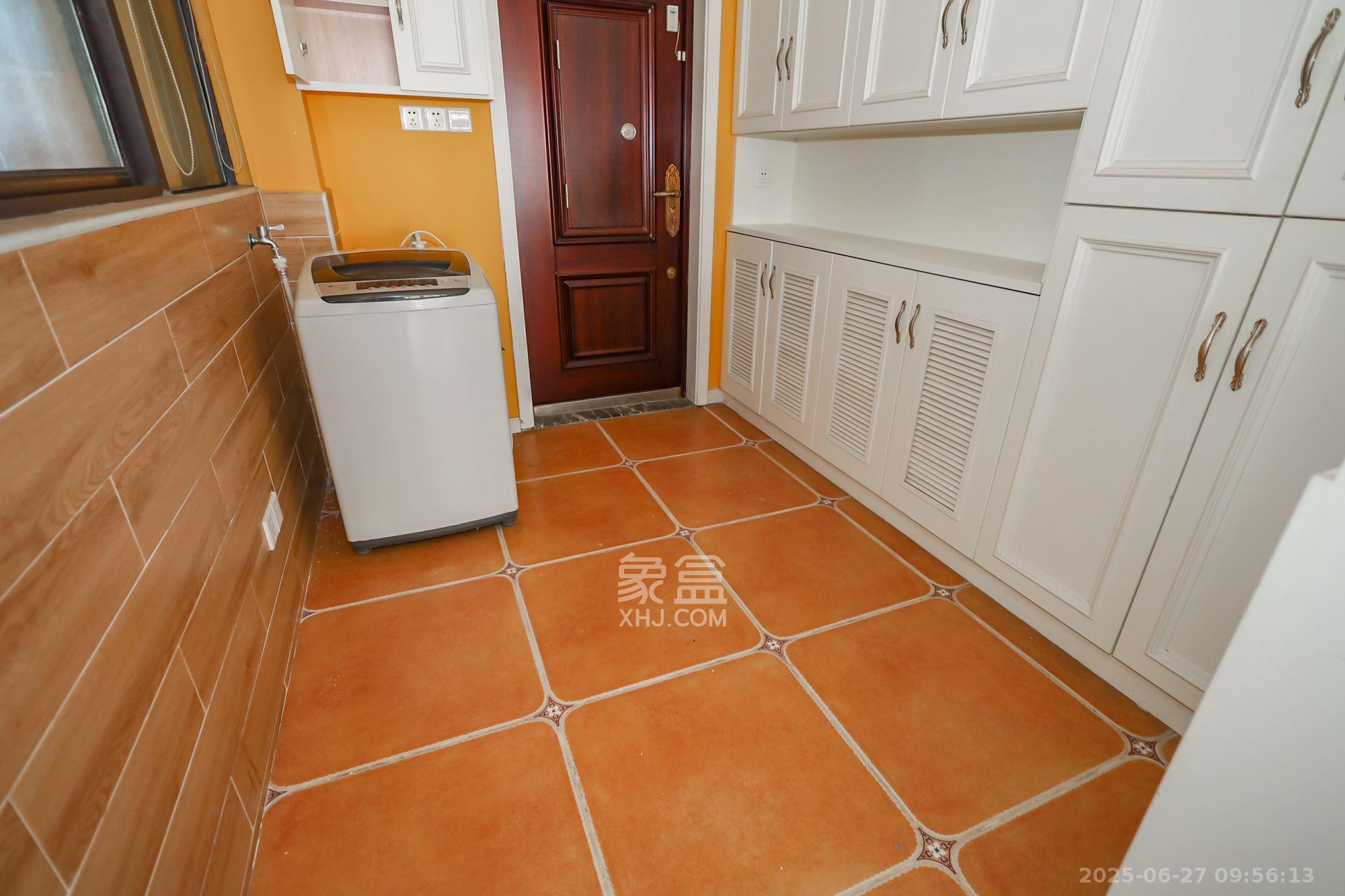 金科世界城 3室2厅1卫 1800.0元/月 金科世界城 3室2厅1卫 1800.0元/月室内图