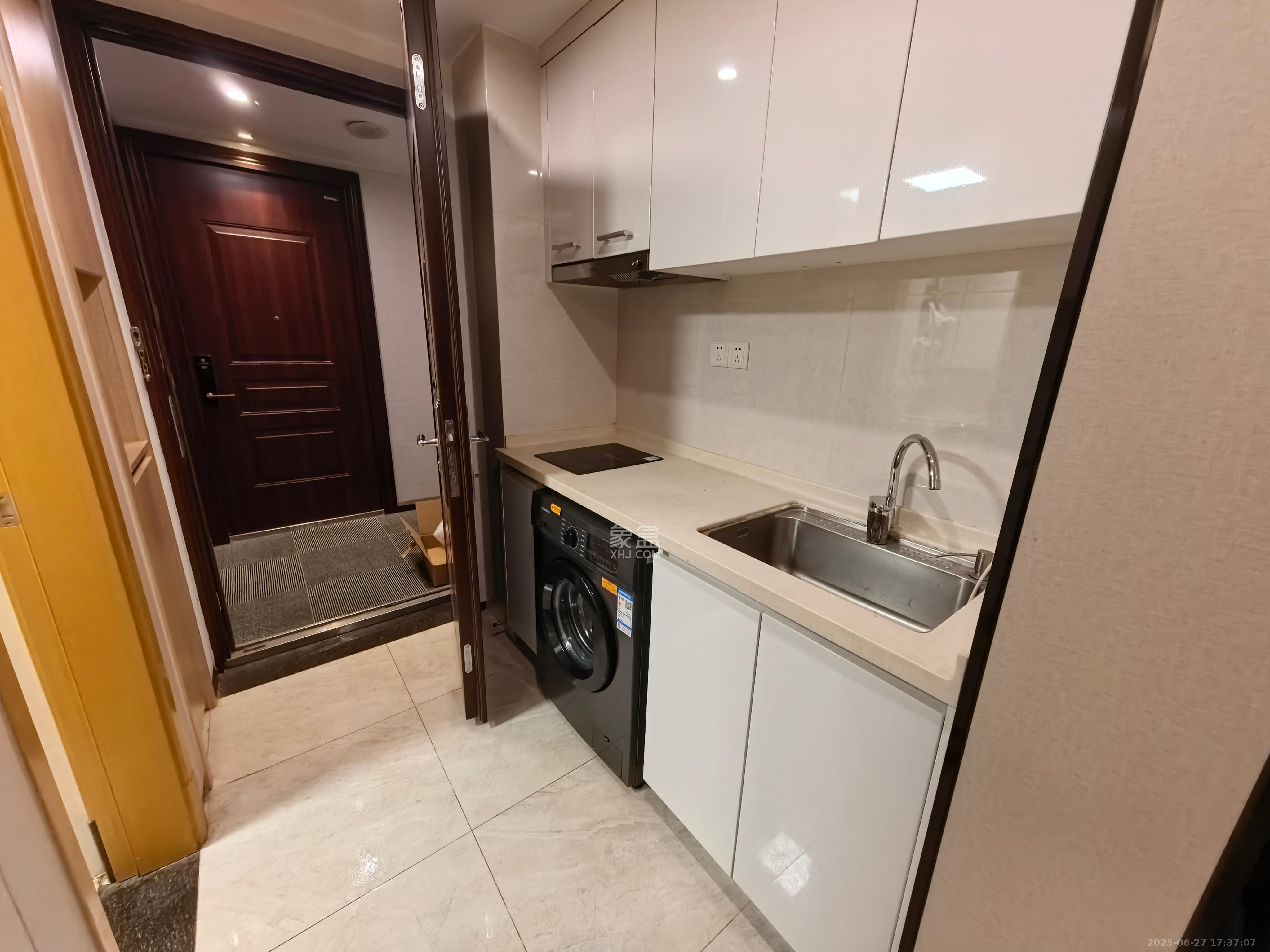 中海国际二期 1室1厅1卫 1200.0元/月 中海国际二期 1室1厅1卫 1200.0元/月室内图