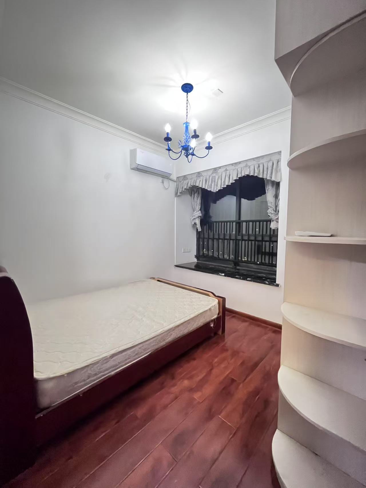 衡阳碧桂园 4室2厅2卫 1800.0元/月 衡阳碧桂园 4室2厅2卫 1800.0元/月室内图