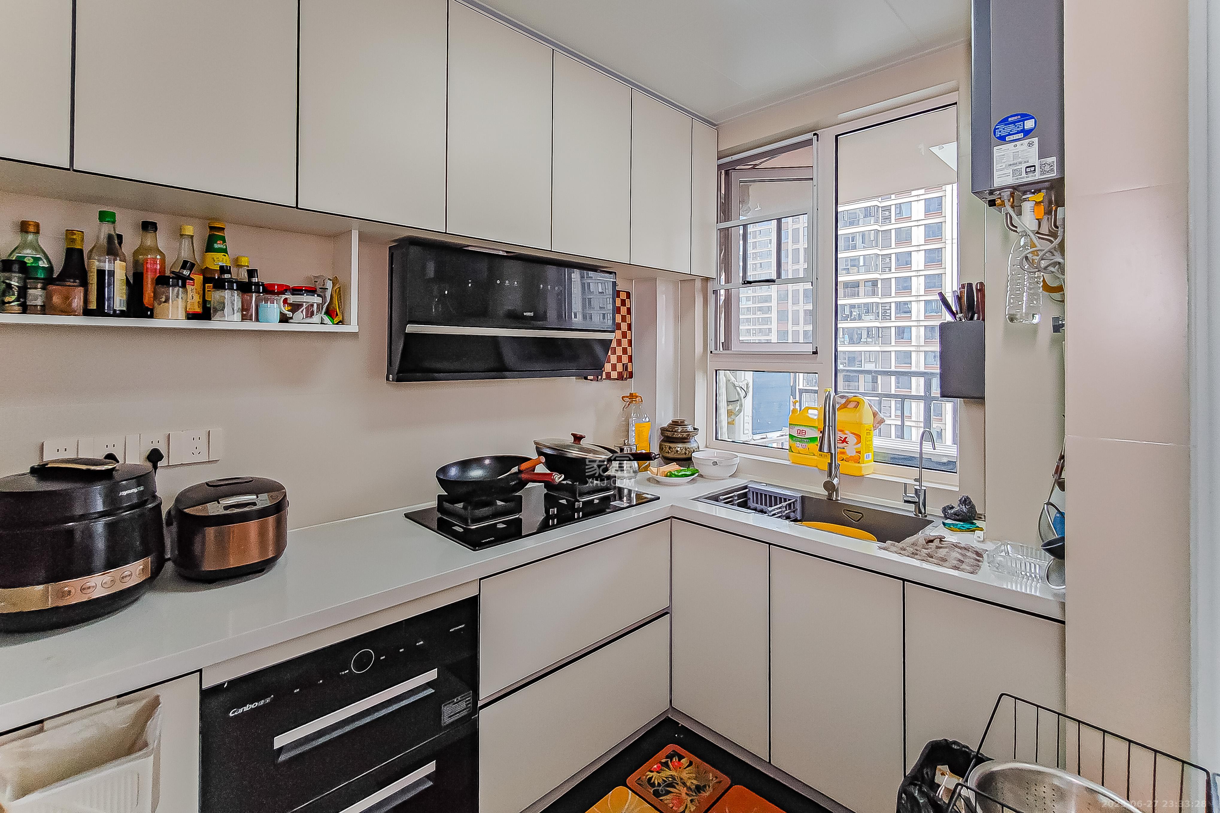 中梁正荣府  4室2厅2卫    152.0万 中梁正荣府  4室2厅2卫    152.0万厨房