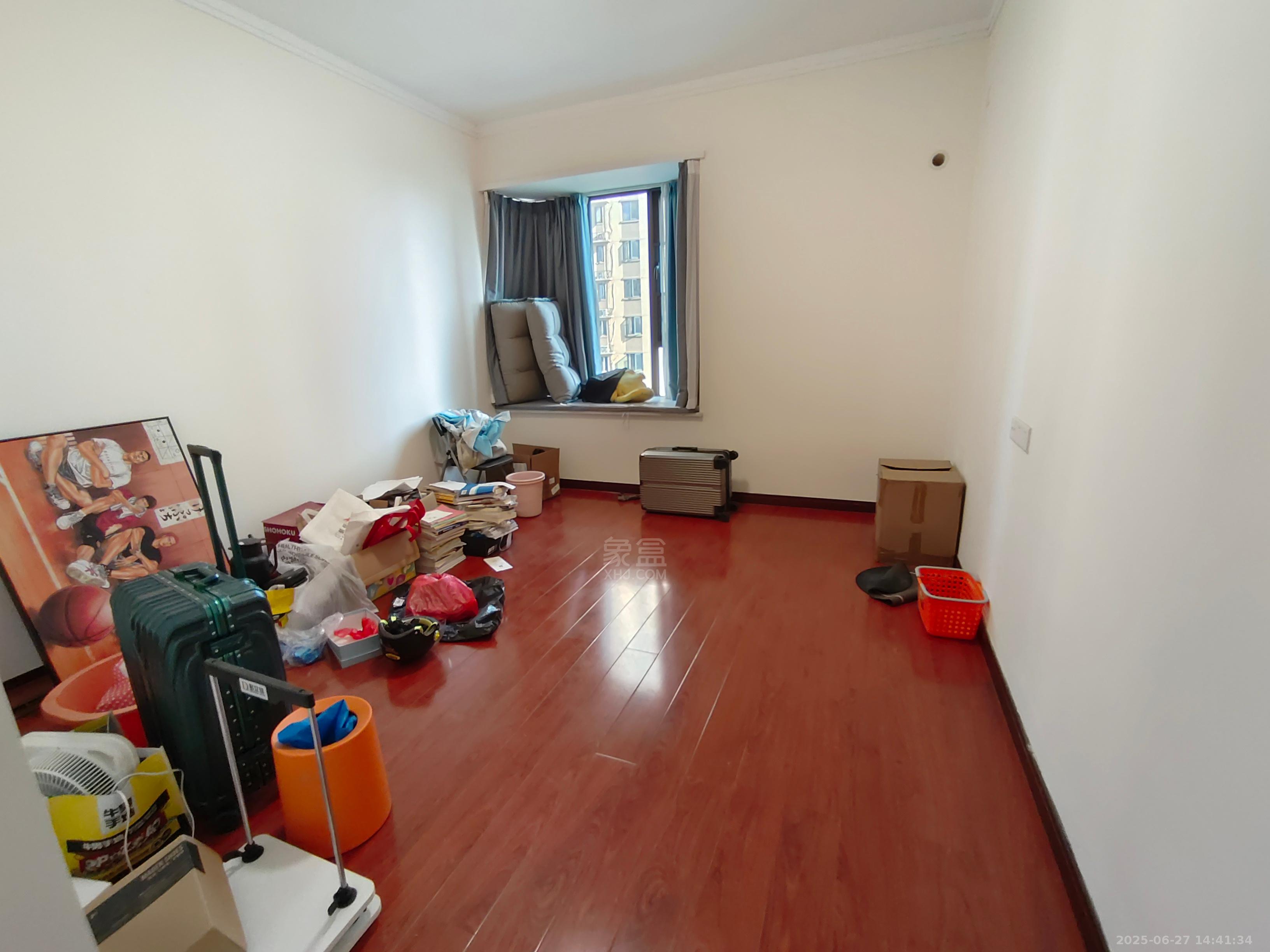中建玥熙台  3室2厅2卫   2000.00元/月室内图