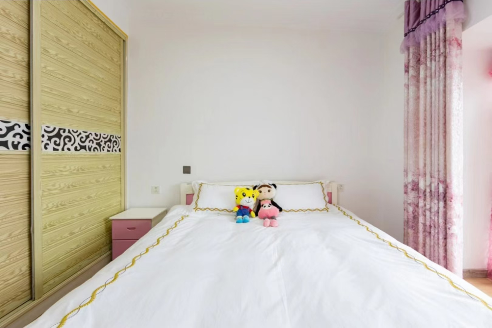 华天城小区 2室2厅1卫 1500.0元/月 华天城小区 2室2厅1卫 1500.0元/月室内图