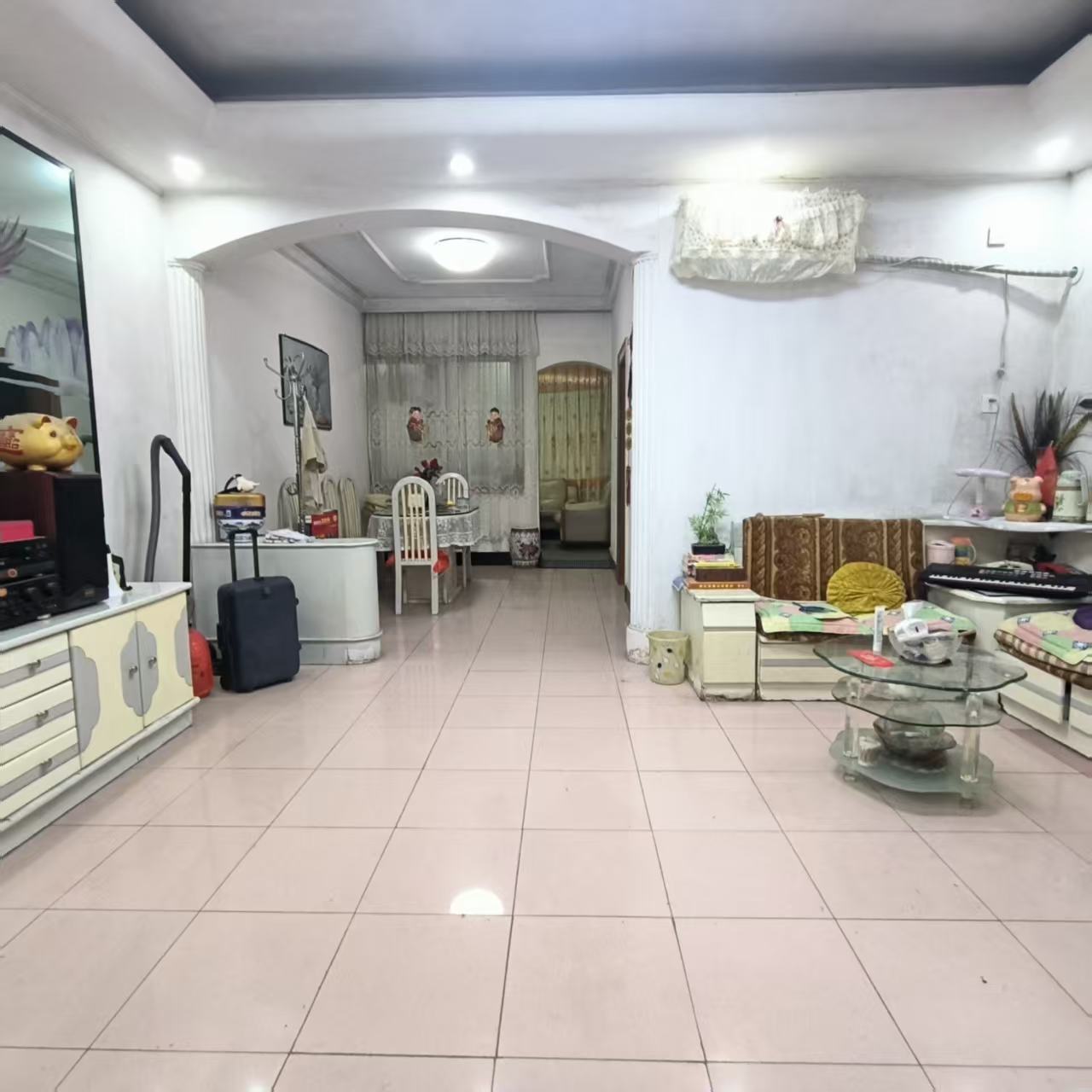 西湖一村 2室1厅1卫 1000.0元/月 西湖一村 2室1厅1卫 1000.0元/月室内图