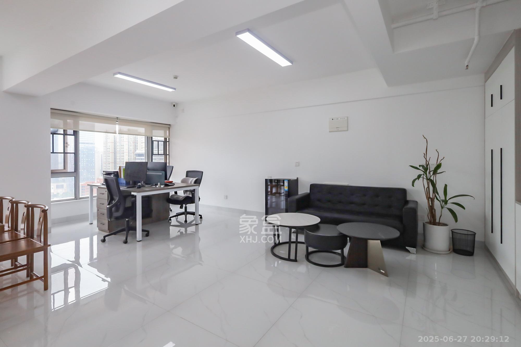 保利天禧EF区 1室0厅0卫 3200.0元/月 保利天禧EF区 1室0厅0卫 3200.0元/月室内图