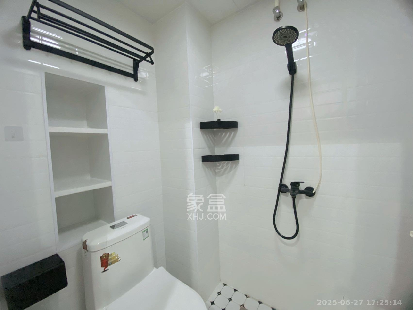 力高凤凰新天  1室1厅1卫   1800.00元/月室内图