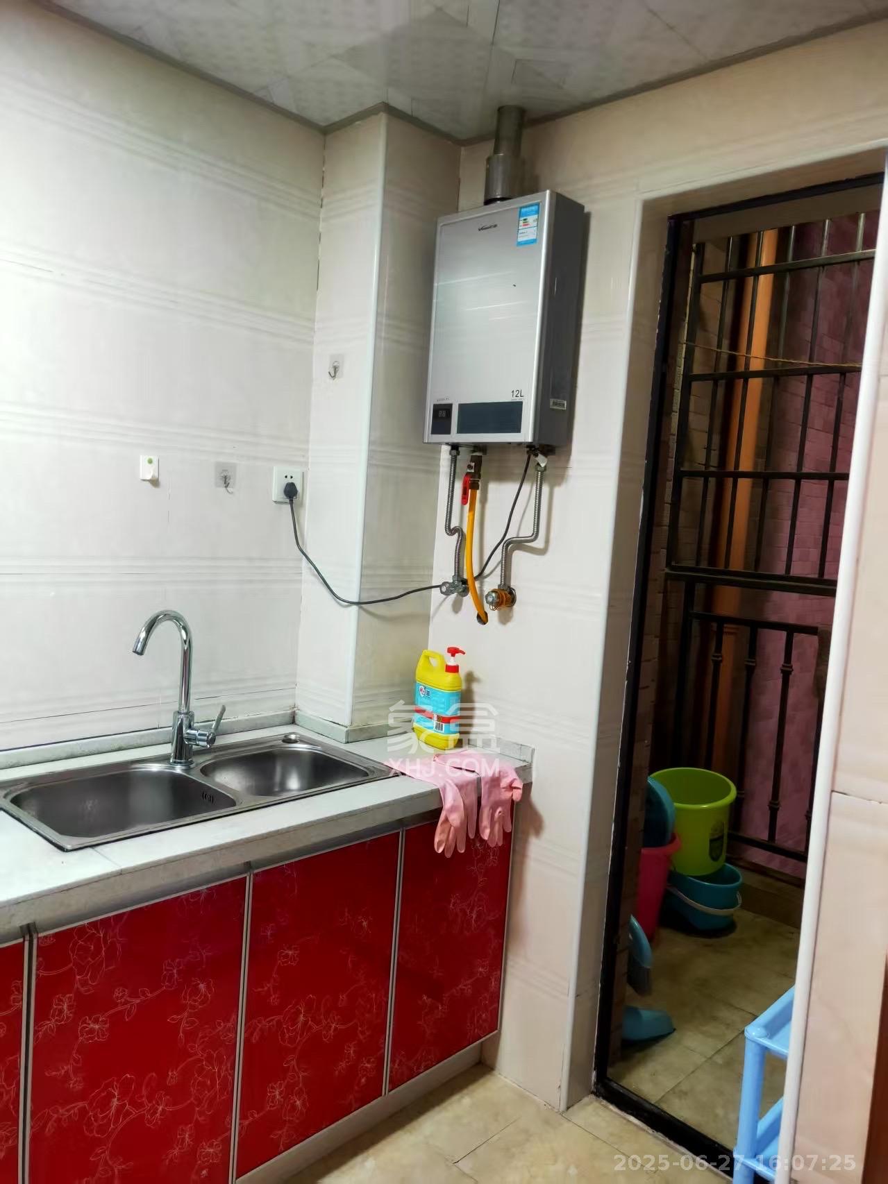 康桥长郡  2室2厅1卫    1700.0元/月 康桥长郡  2室2厅1卫    1700.0元/月室内图