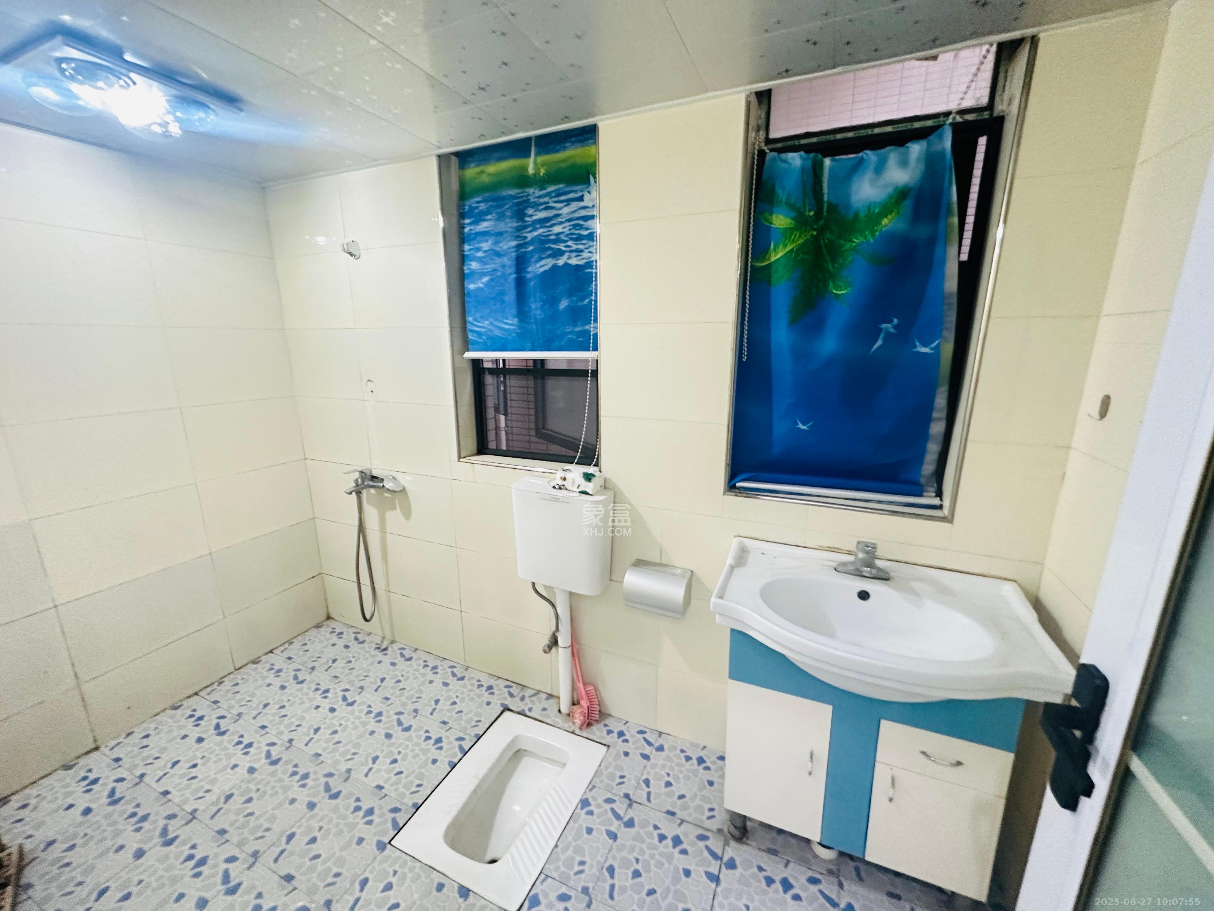 茶山馨苑  2室2厅1卫   2400.00元/月室内图