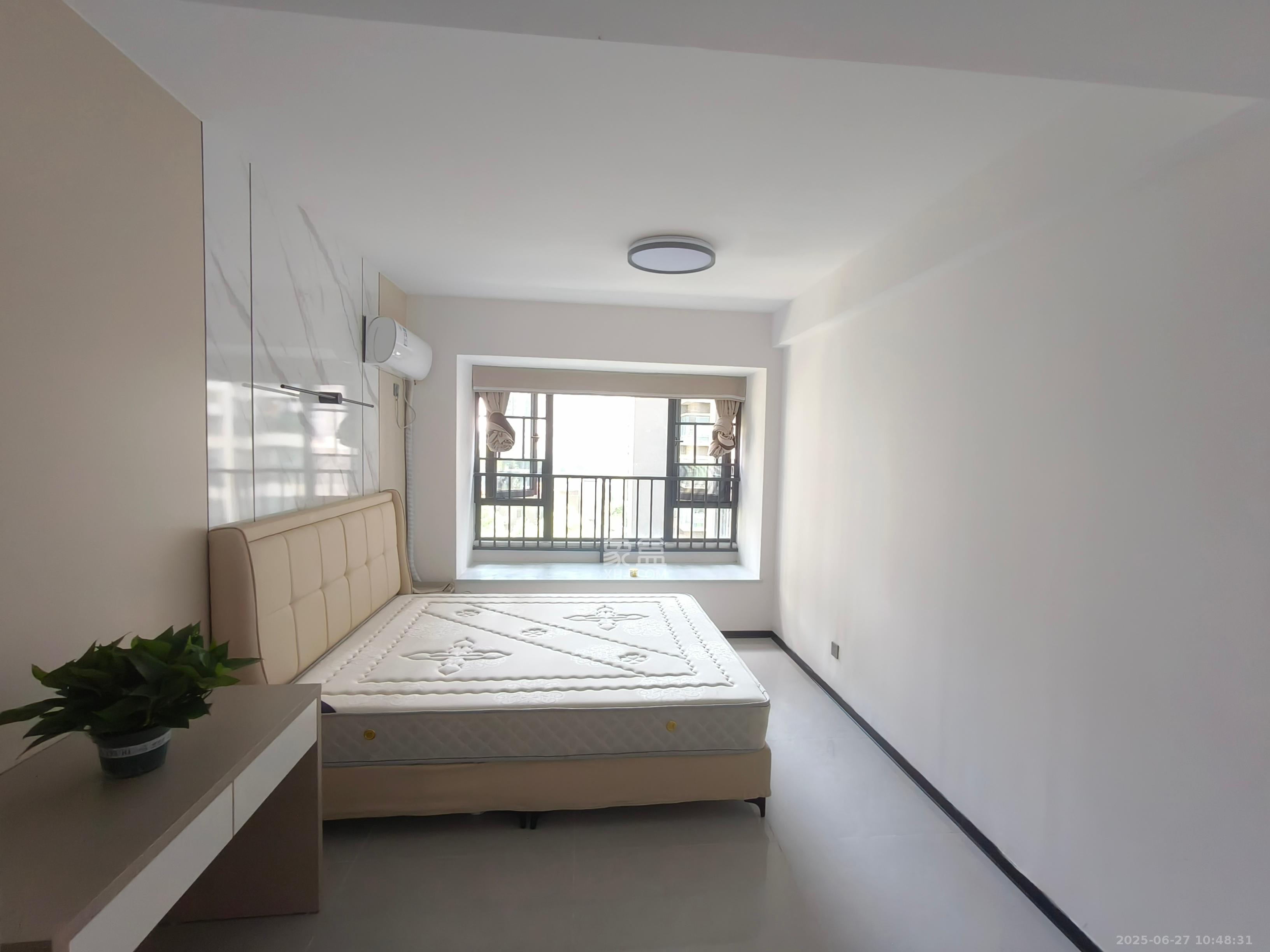 周南学府  3室2厅2卫   2800.00元/月室内图