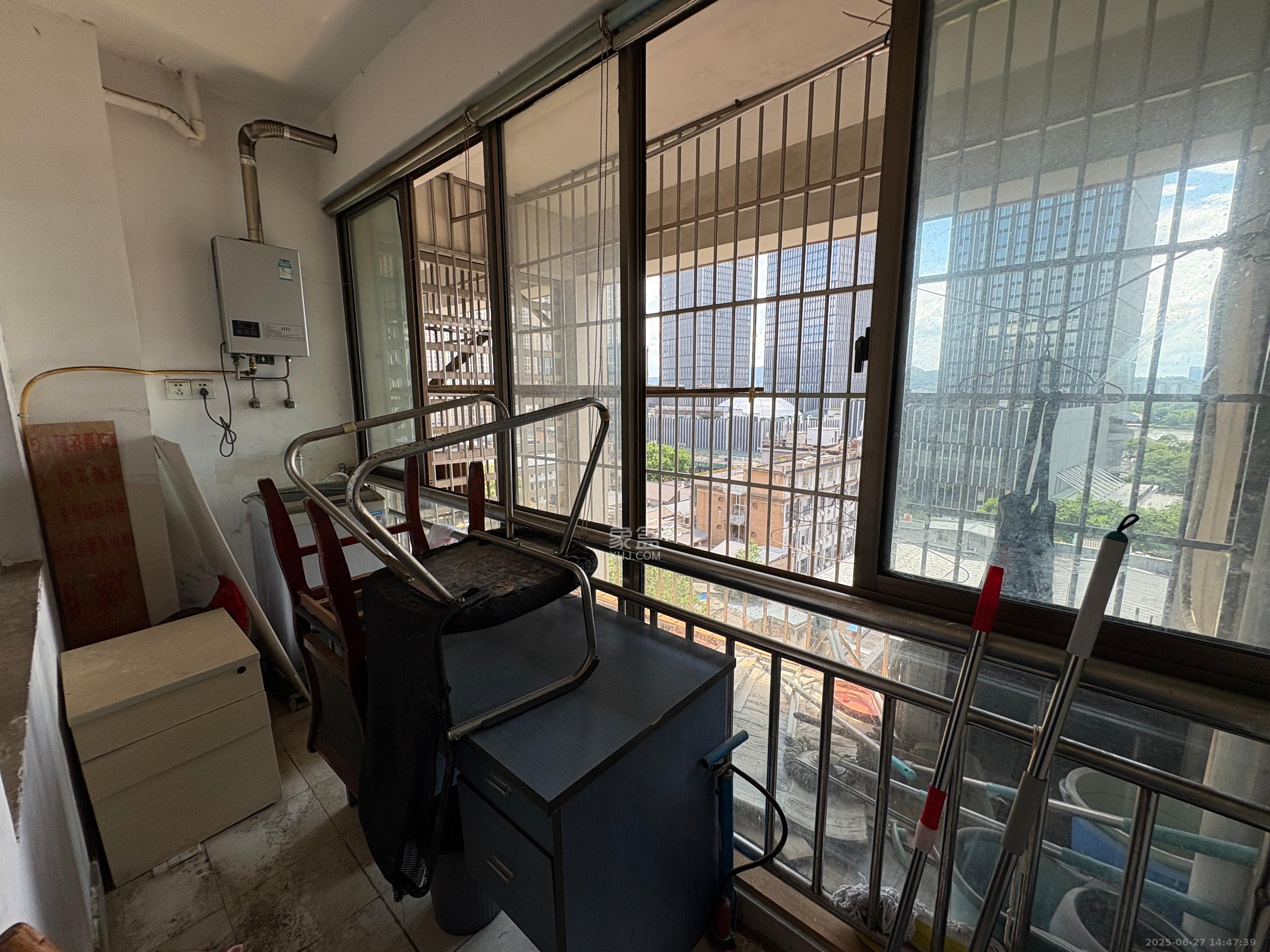 长宝1667  3室1厅1卫   4200.00元/月室内图