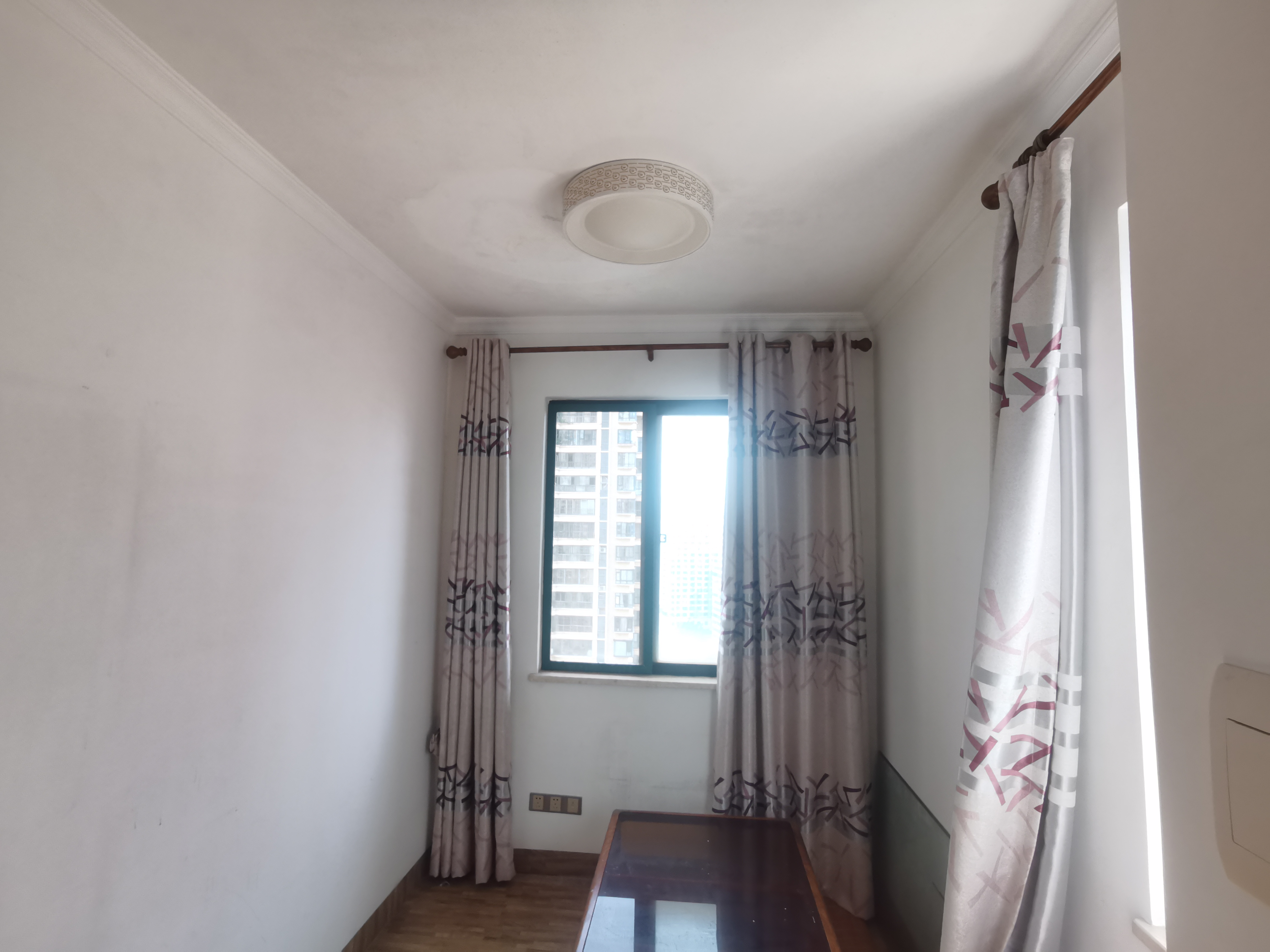 海阔天空-国瑞城二期(雅仕苑) 4室2厅2卫 5300.0元/月 海阔天空-国瑞城二期(雅仕苑) 4室2厅2卫 5300.0元/月室内图