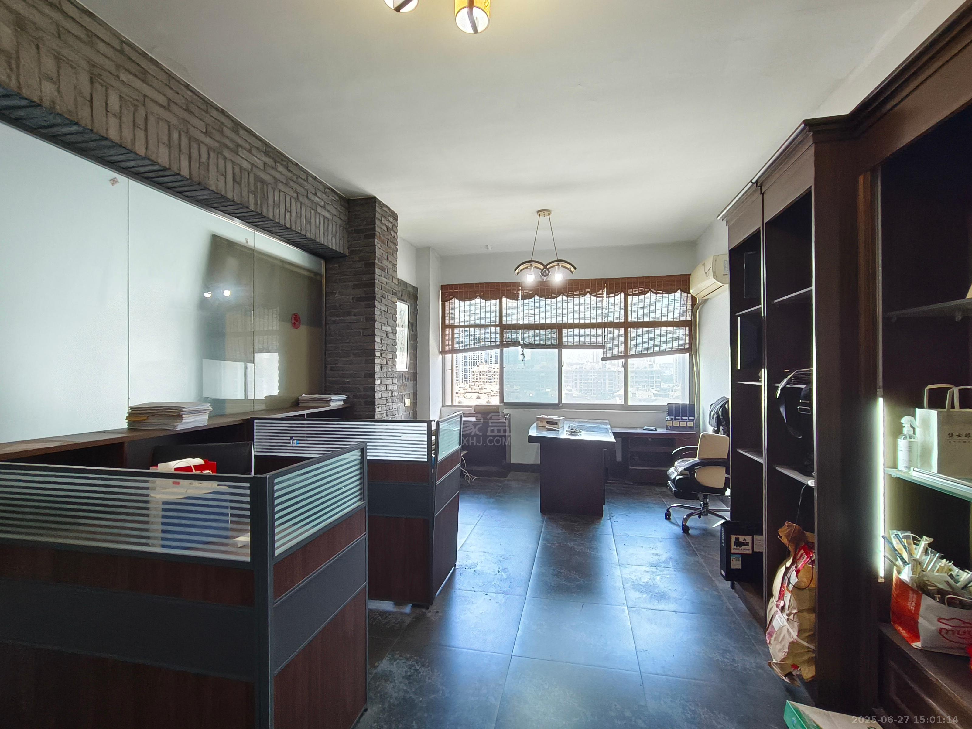 庐山春天大厦(和一宾馆)  1室1厅1卫    1000.0元/月 庐山春天大厦(和一宾馆)  1室1厅1卫    1000.0元/月