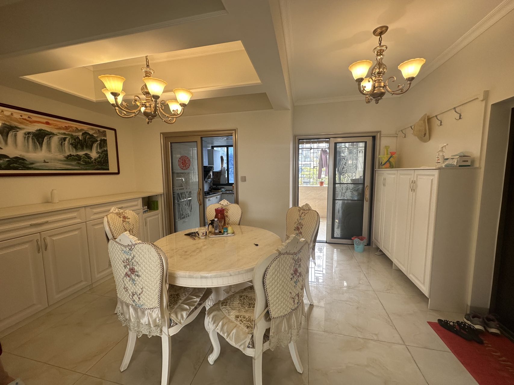 泰达天海国际 3室2厅2卫 4800.0元/月 泰达天海国际 3室2厅2卫 4800.0元/月室内图