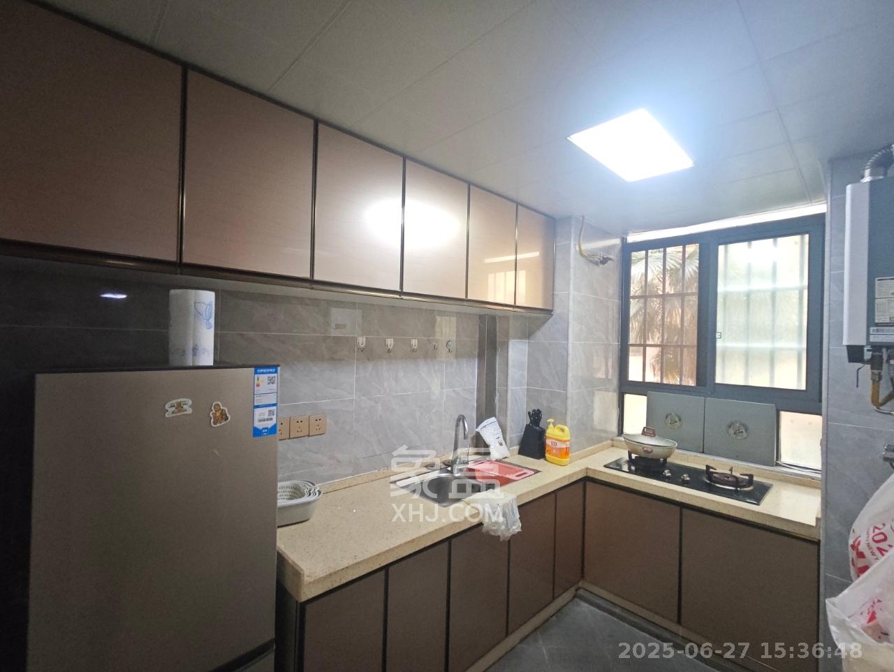 咸嘉新村嘉文苑  2室2厅1卫   2100.00元/月室内图