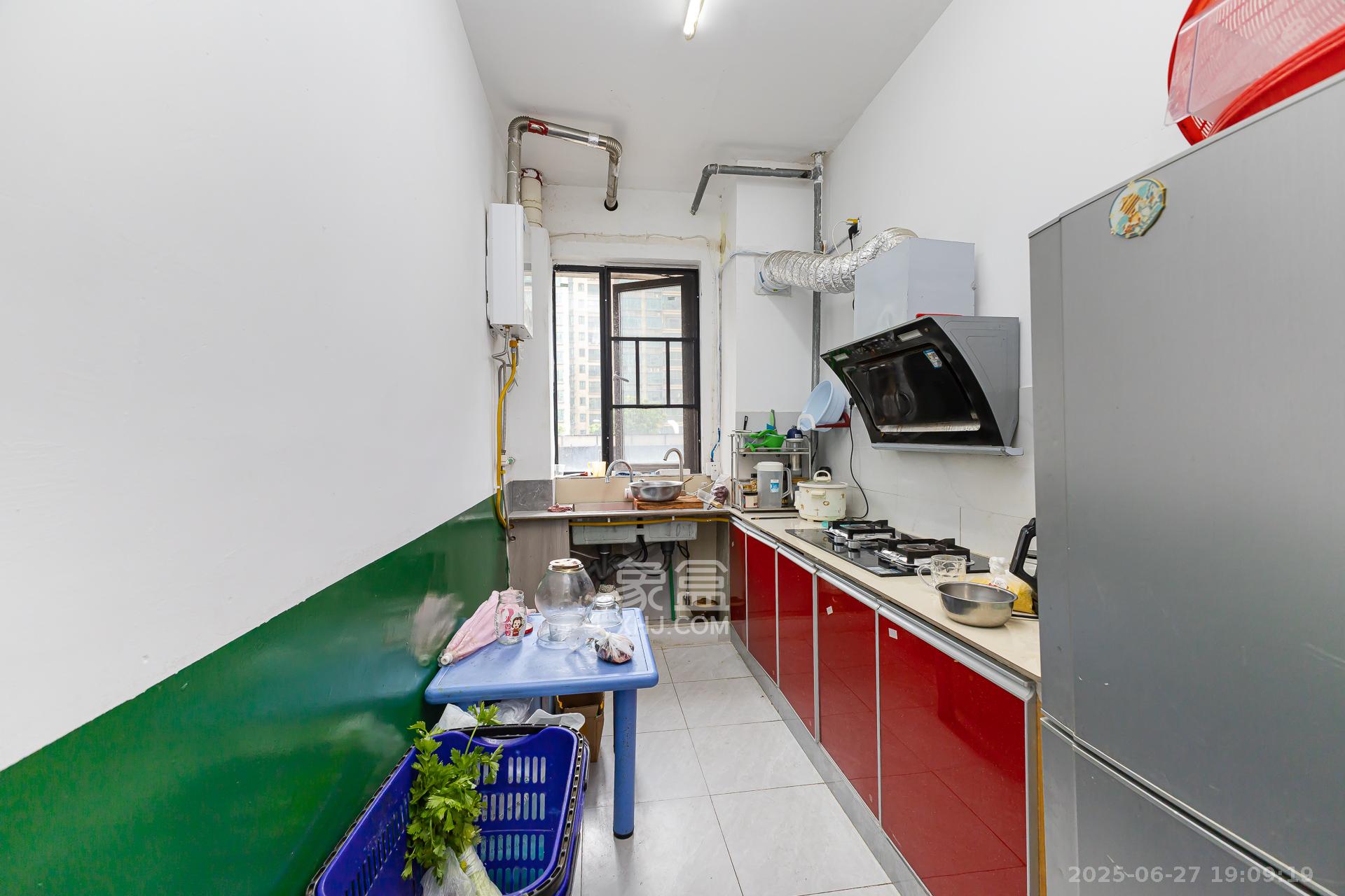 润和之悦(金泽园) 4室2厅2卫 71.0万 润和之悦(金泽园) 4室2厅2卫 71.0万厨房