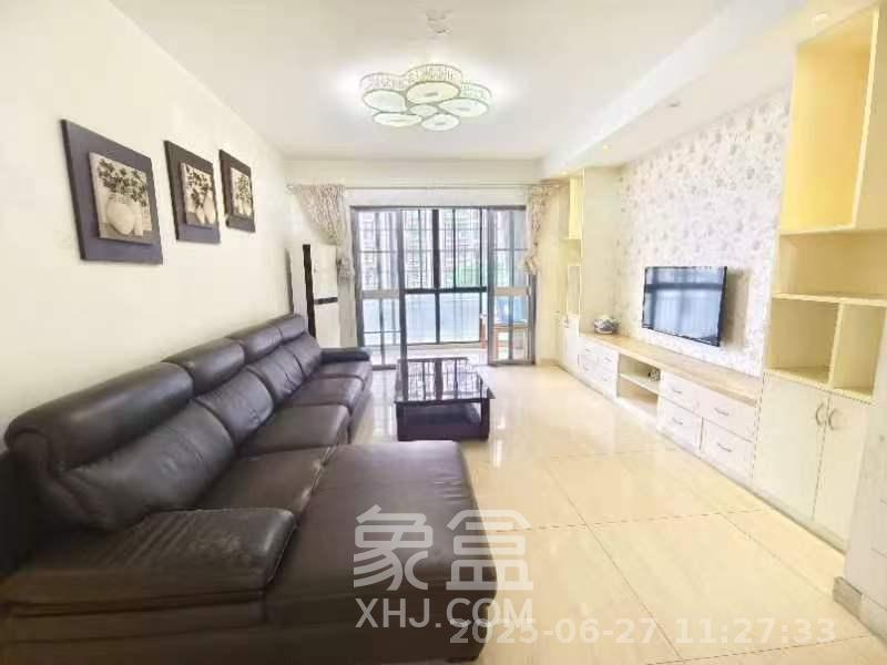 沁园春御院  3室2厅2卫   3400.00元/月室内图
