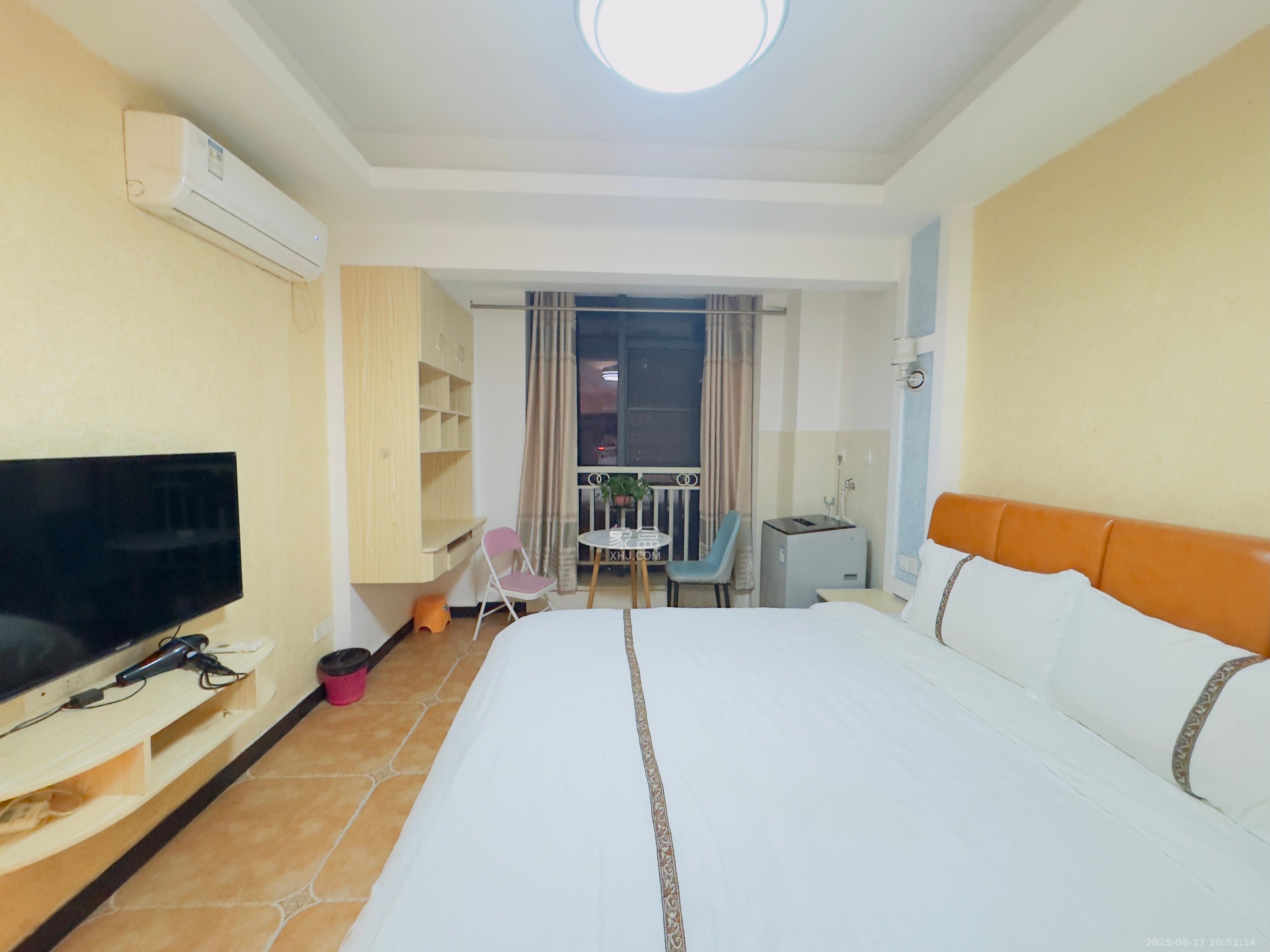 华侨假日中心(晟华苑) 1室1厅1卫 1500.0元/月 华侨假日中心(晟华苑) 1室1厅1卫 1500.0元/月室内图