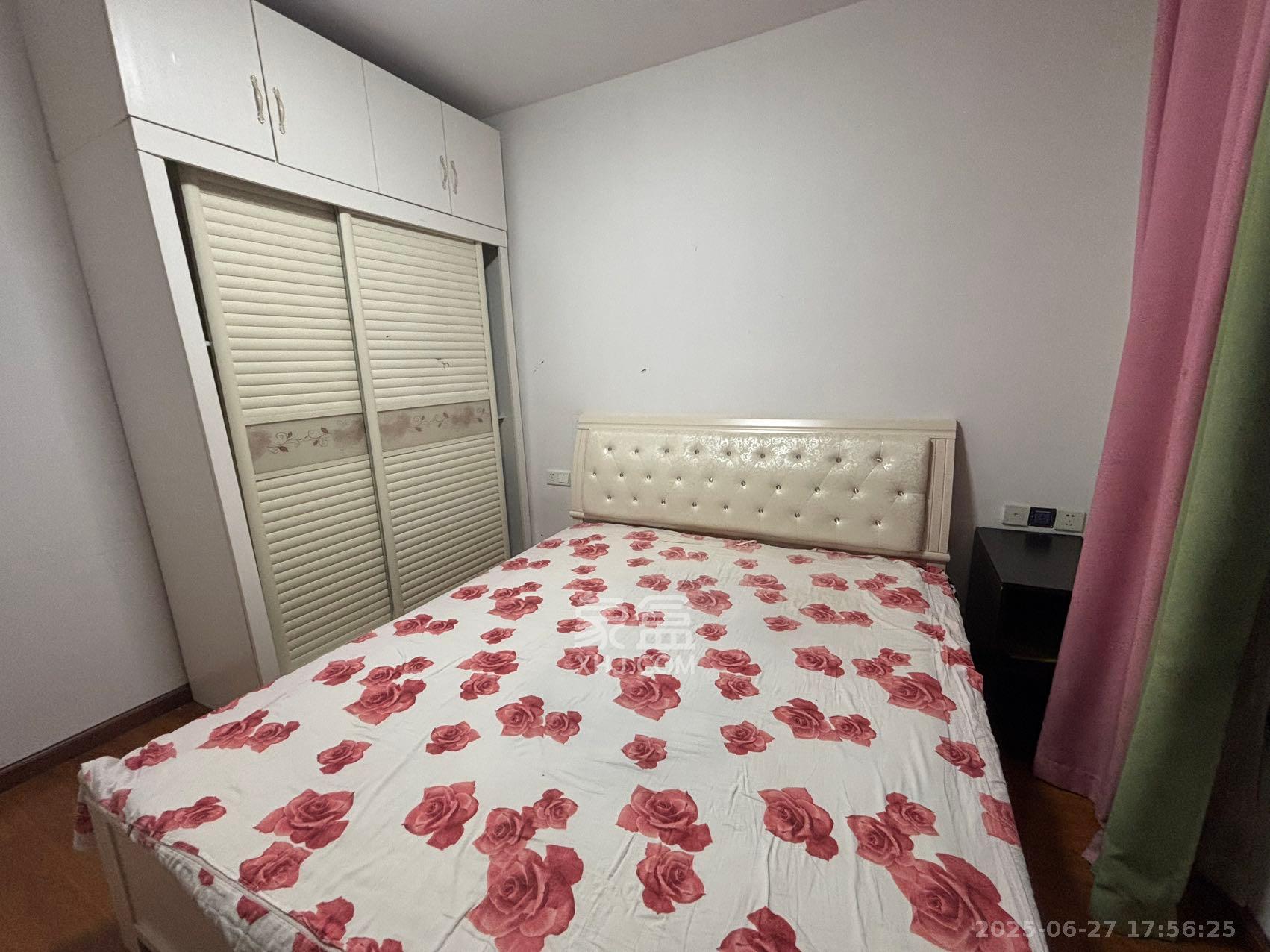 旭辉御府  3室2厅1卫   2200.00元/月室内图