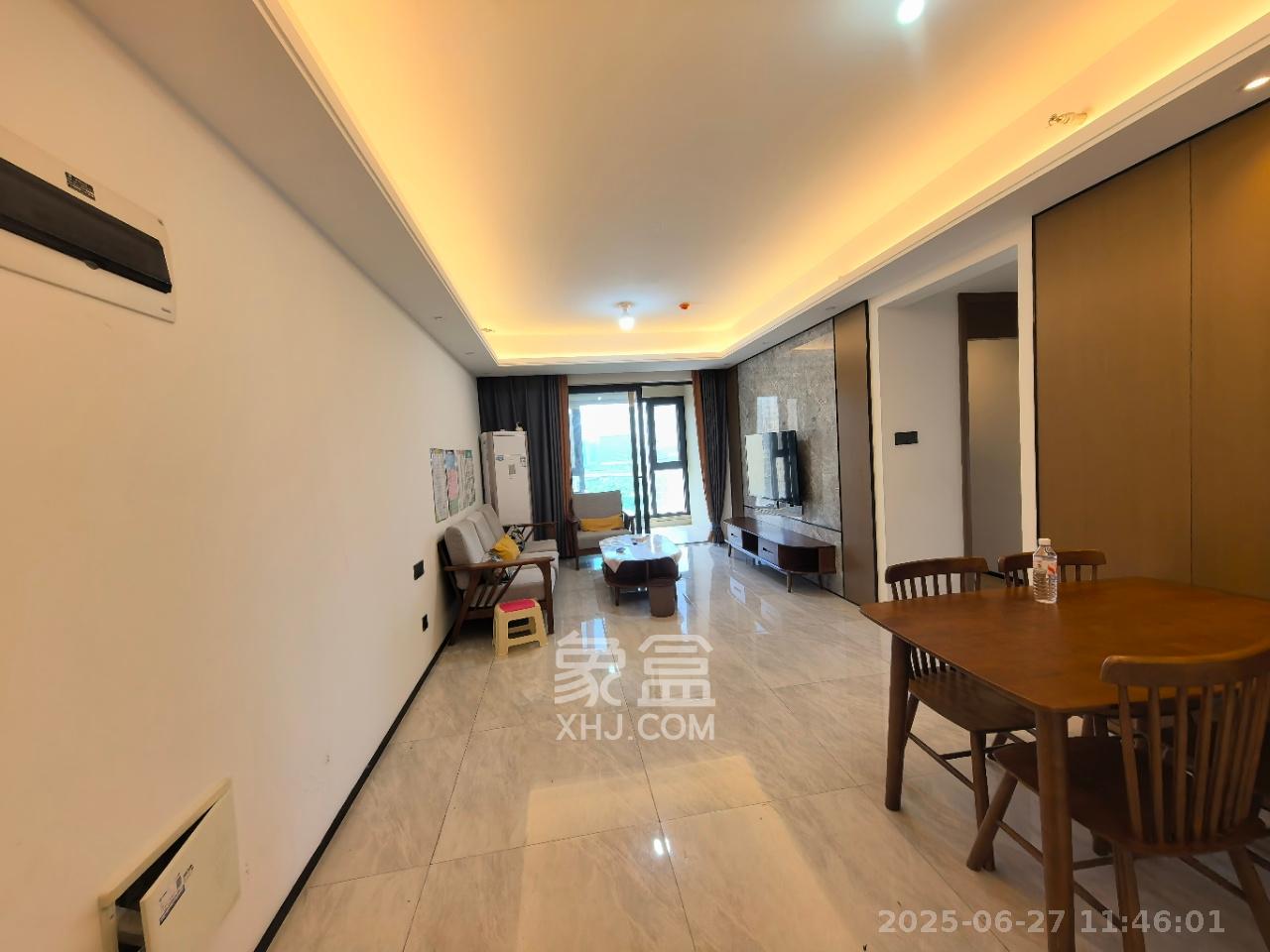 万科魅力之城天阔里  3室2厅2卫   2700.00元/月
