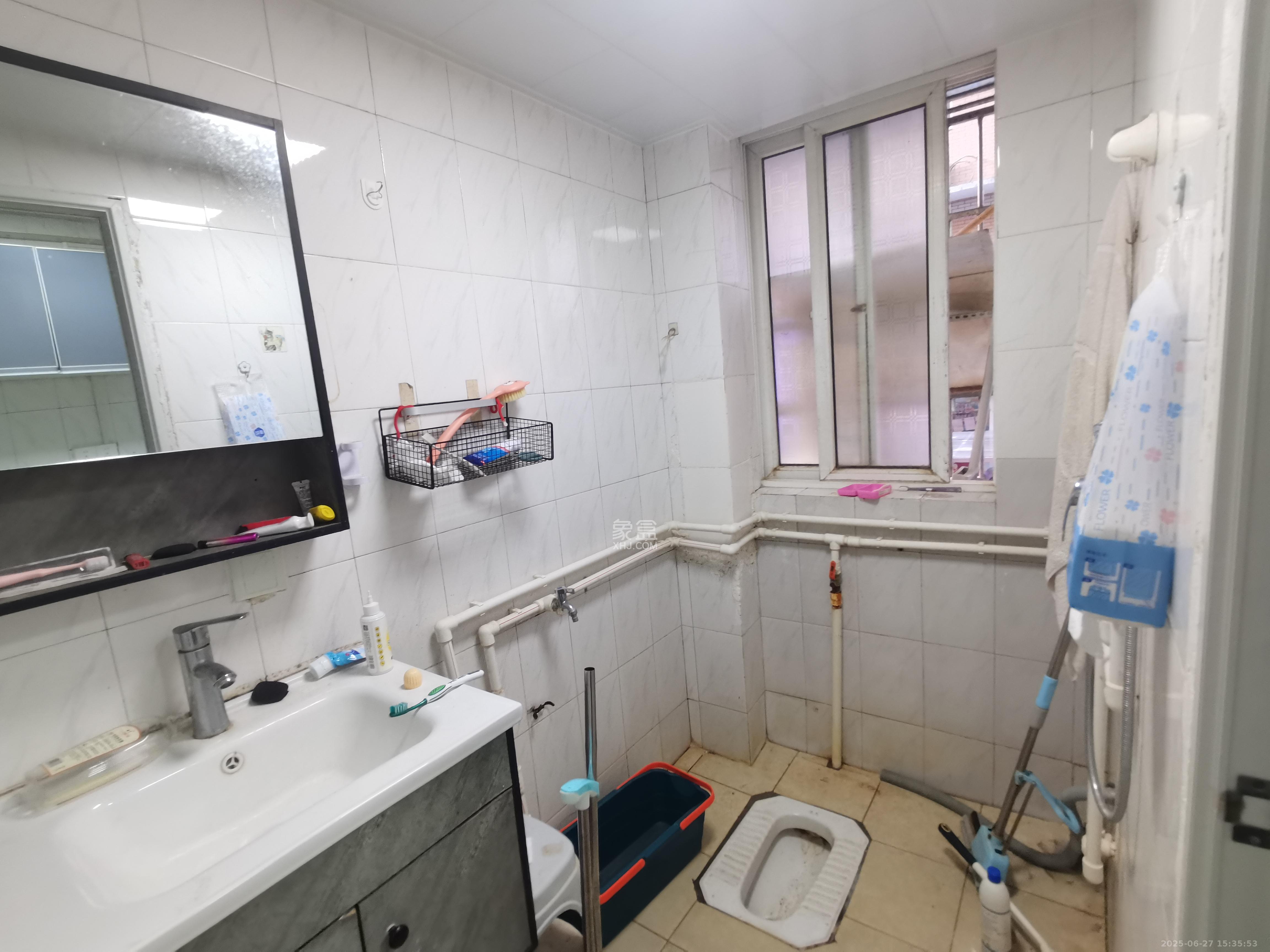 五一新村安置小区(永定社区、永兴社区、永祥社区) 1室0厅0卫 1600.0元/月 五一新村安置小区(永定社区、永兴社区、永祥社区) 1室0厅0卫 1600.0元/月室内图