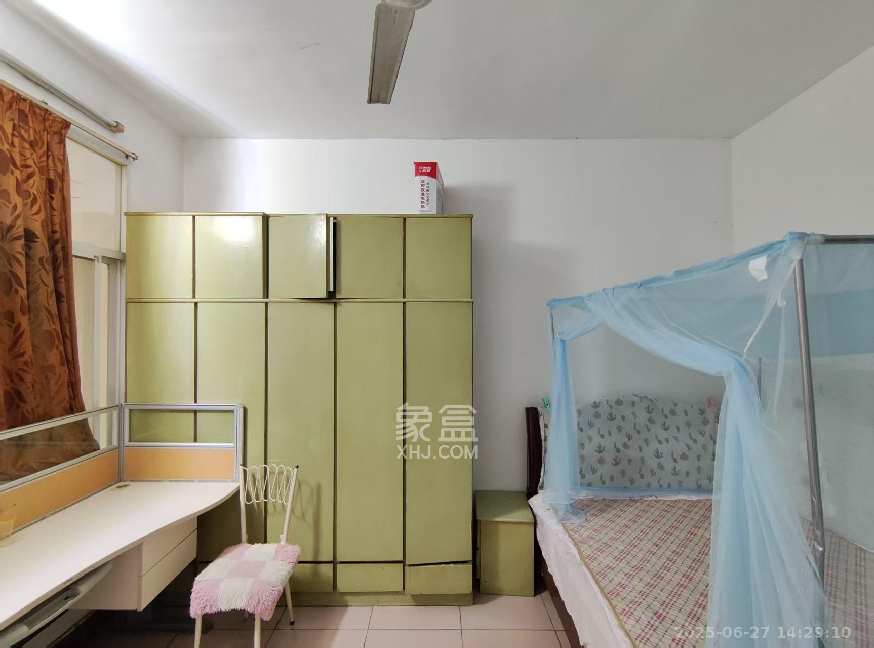 湖橡宿舍/湖橡小区  1室1厅1卫    1100.0元/月室内图