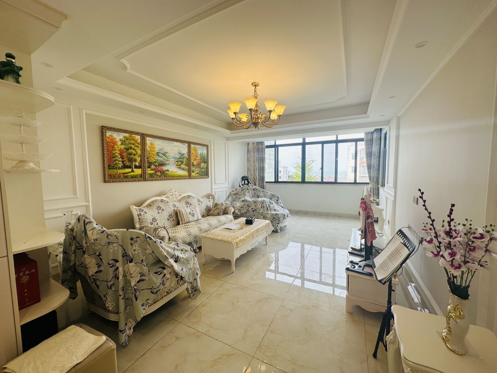 泰达天海国际 3室2厅2卫 4800.0元/月 泰达天海国际 3室2厅2卫 4800.0元/月室内图