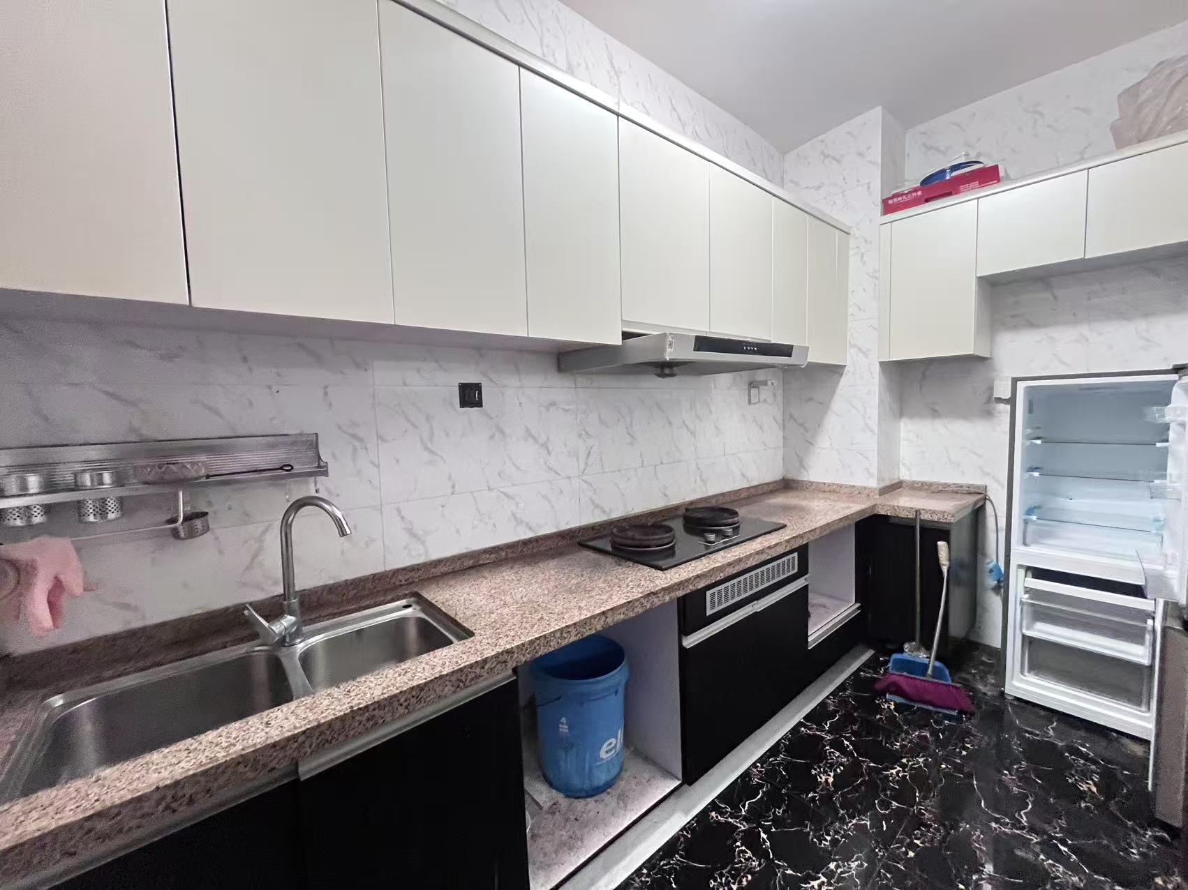 衡阳碧桂园 4室2厅2卫 1800.0元/月 衡阳碧桂园 4室2厅2卫 1800.0元/月户型图