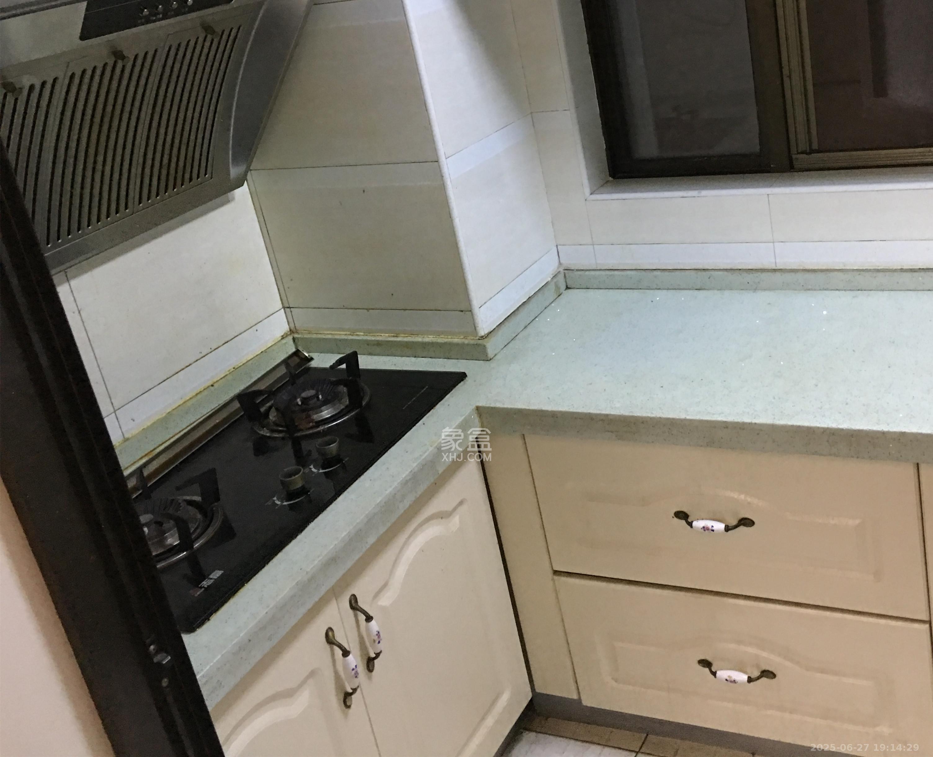 铂宫  2室1厅1卫   2800.00元/月室内图
