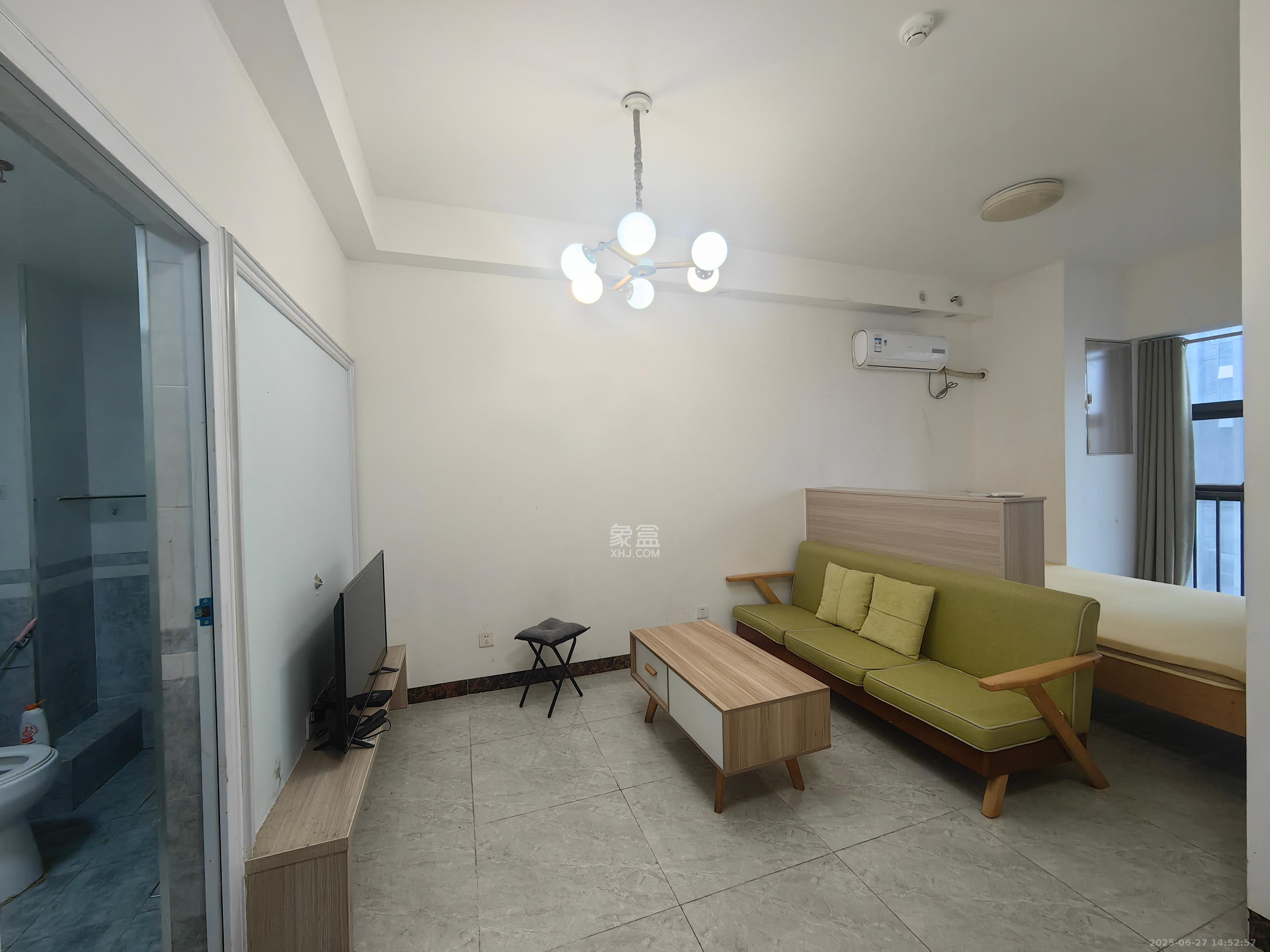 第六都(陆都小区)  1室1厅1卫    1700.0元/月 第六都(陆都小区)  1室1厅1卫    1700.0元/月室内图