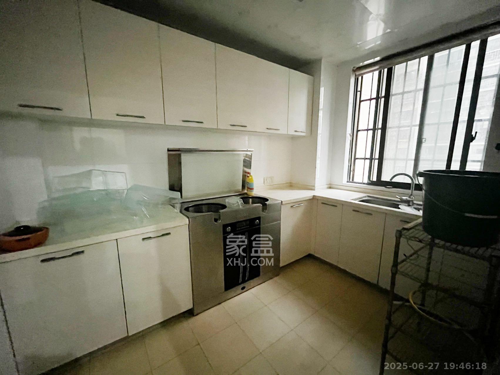 西子湖畔沃府  4室2厅2卫    3500.0元/月 西子湖畔沃府  4室2厅2卫    3500.0元/月室内图