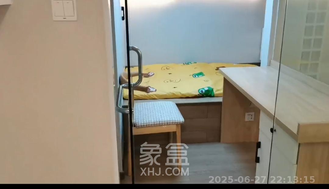 时代年华  3室2厅1卫   1500.00元/月室内图