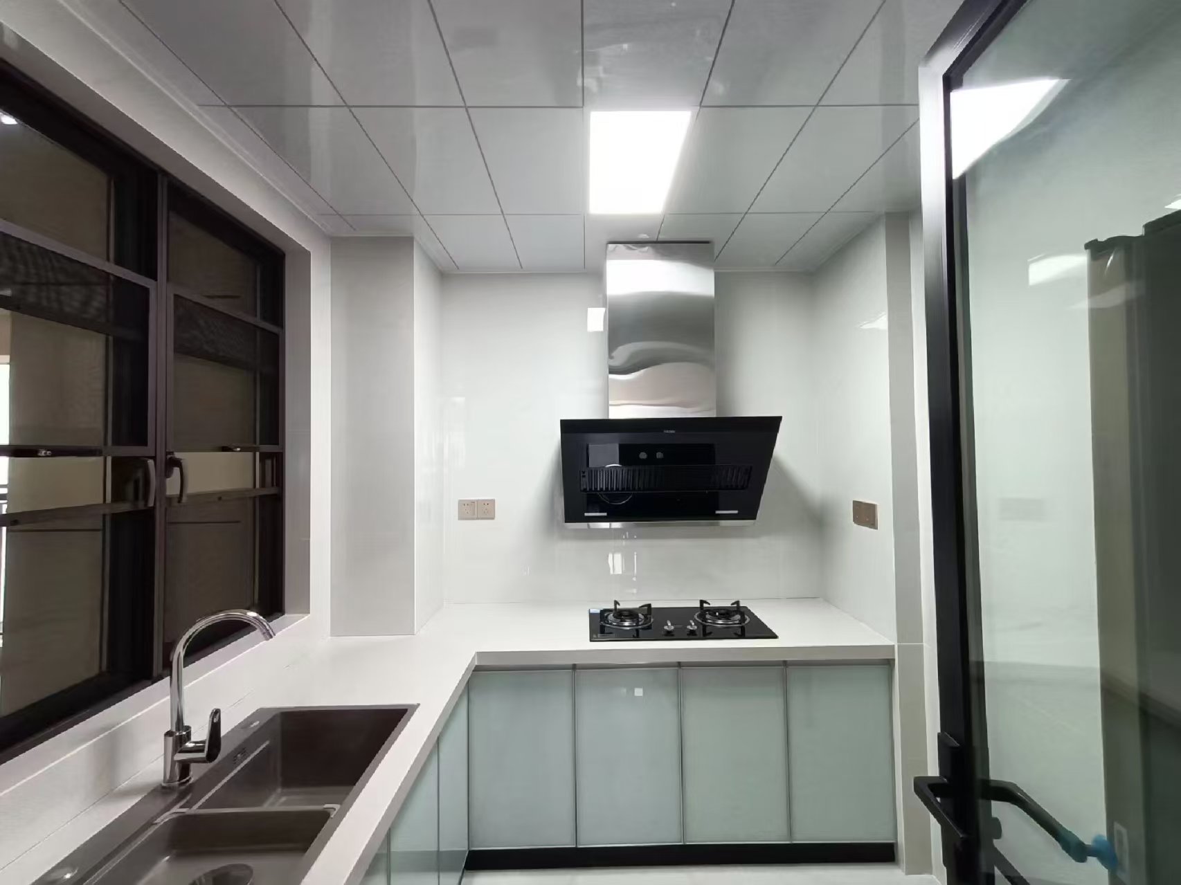 世茂云城 3室2厅2卫 1700.0元/月 世茂云城 3室2厅2卫 1700.0元/月室内图