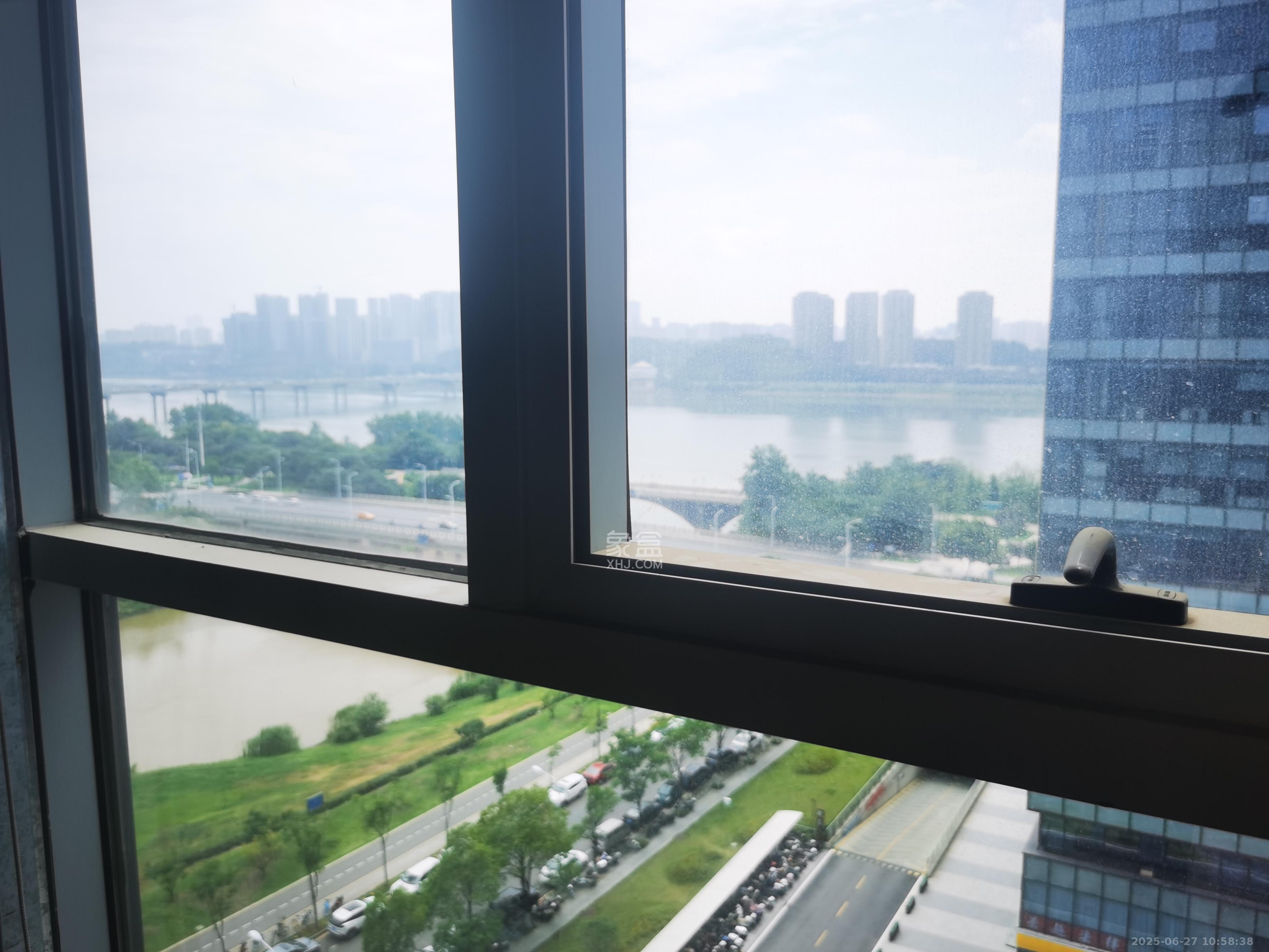 奥克斯滨仕花园（奥克斯洋湖广场/奥克斯中心）  1室0厅0卫    1300.0元/月室内图