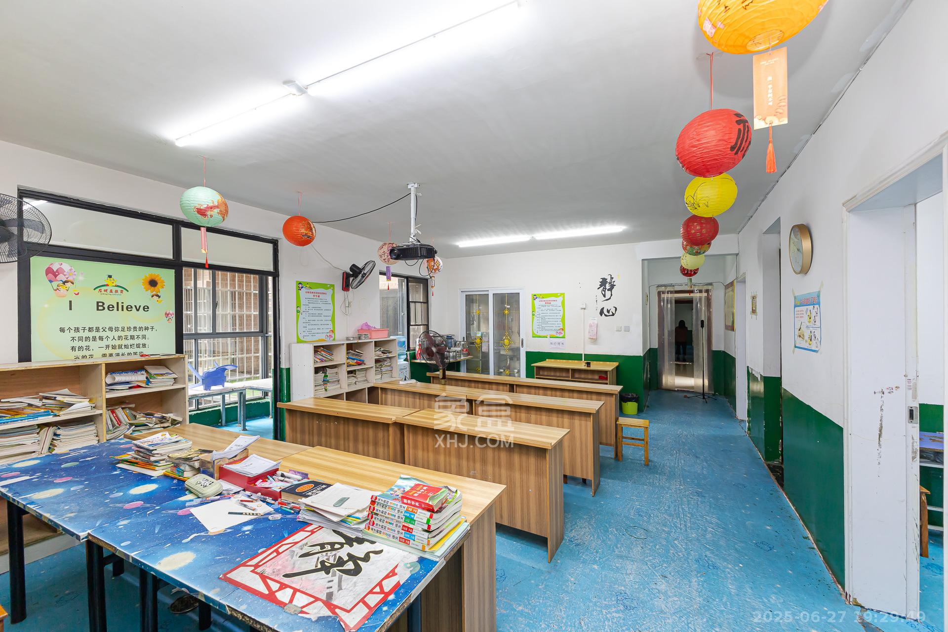 润和之悦(金泽园) 4室2厅2卫 78.0万 润和之悦(金泽园) 4室2厅2卫 78.0万客厅