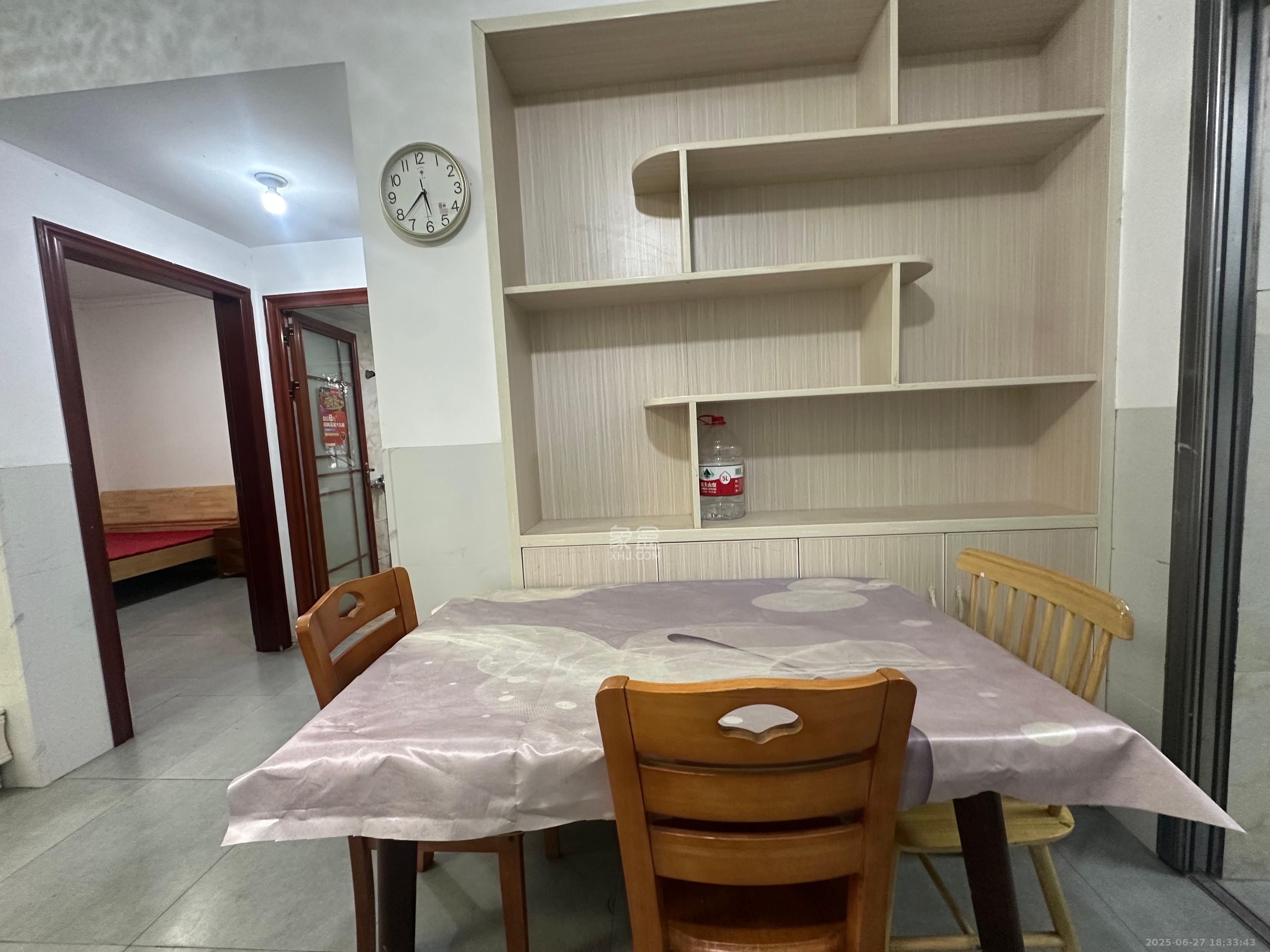 嘉顺苑  3室1厅1卫    2100.0元/月室内图