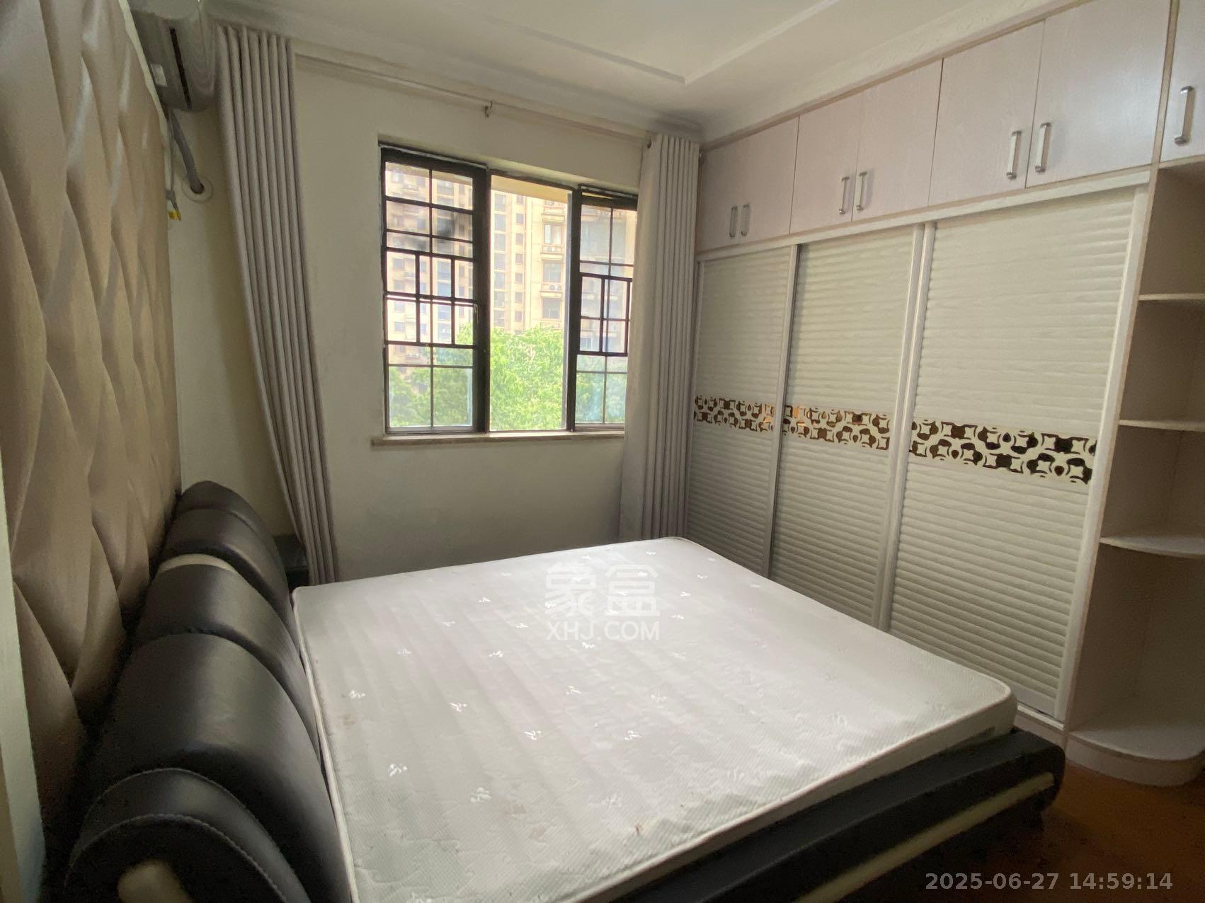 宏聚地中海  3室2厅2卫    2400.0元/月 宏聚地中海  3室2厅2卫    2400.0元/月室内图1