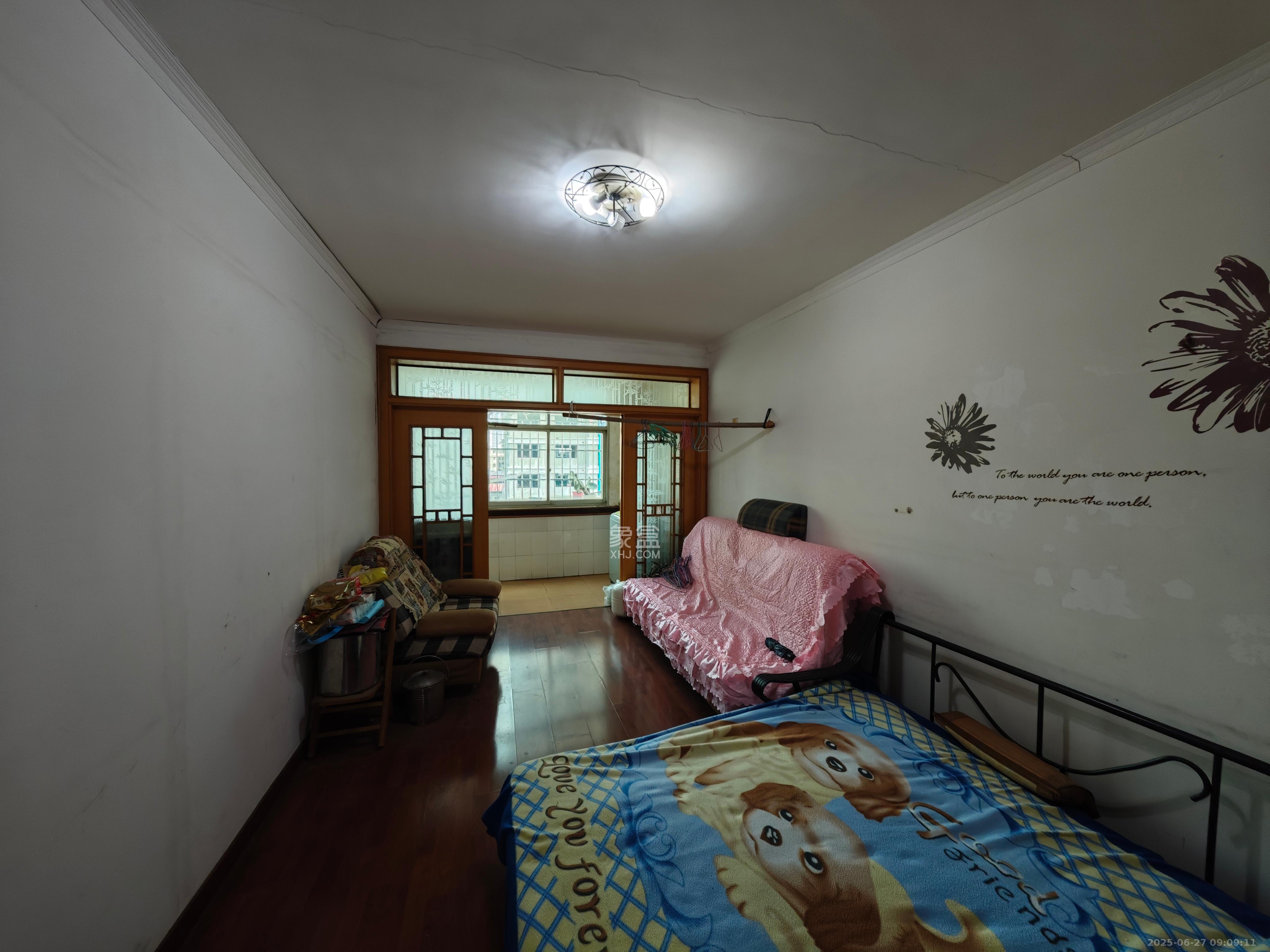 百善台小区  3室2厅2卫    1800.0元/月室内图