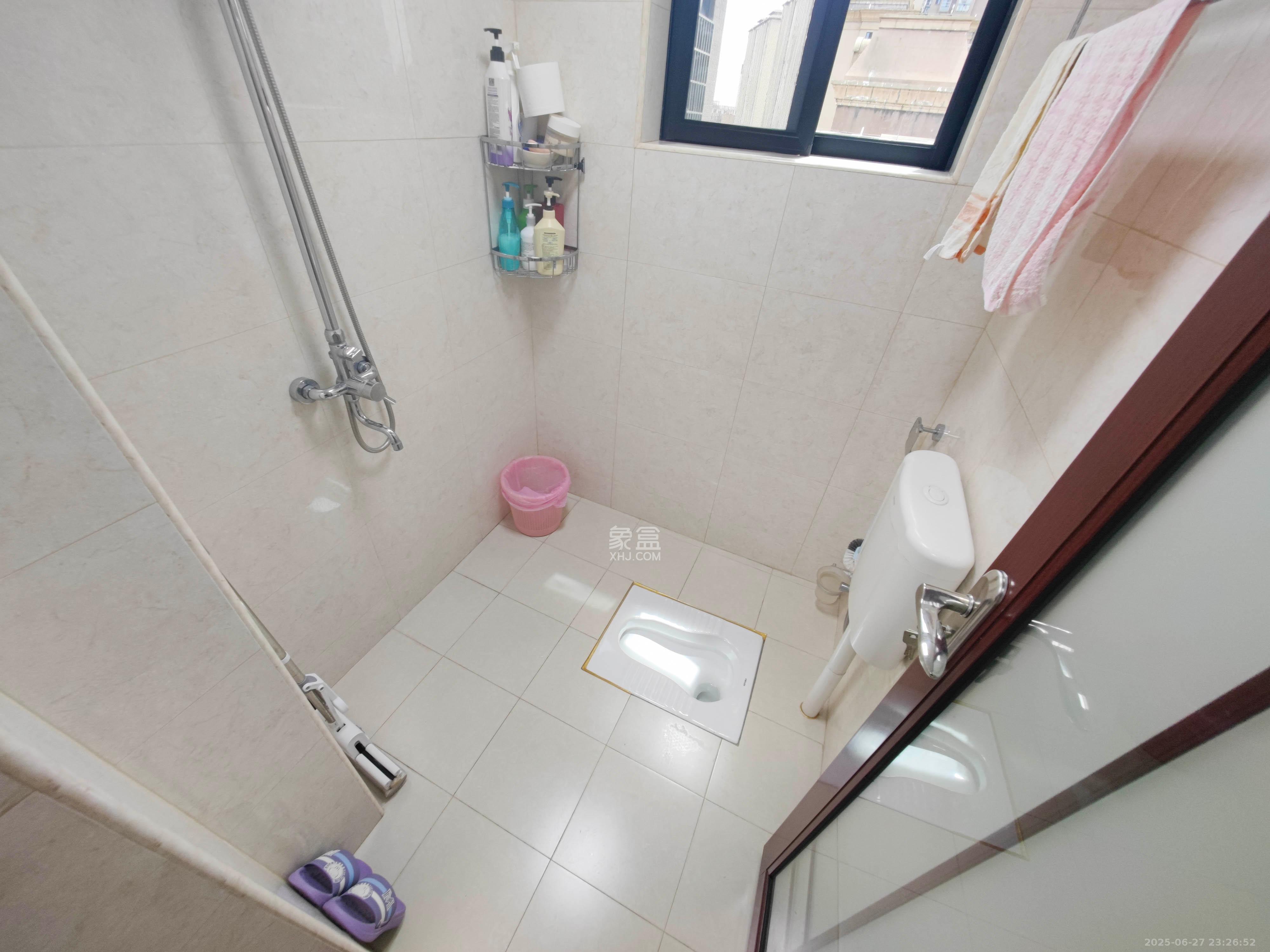 泰禹云开壹品  3室2厅1卫    98.0万 泰禹云开壹品  3室2厅1卫    98.0万卫生间