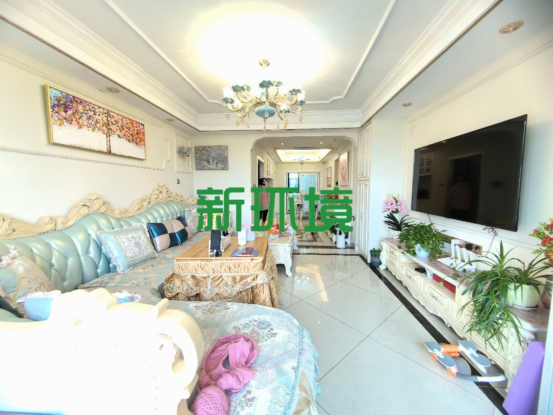 韦斯特城市花园  4室2厅2卫   123.00万