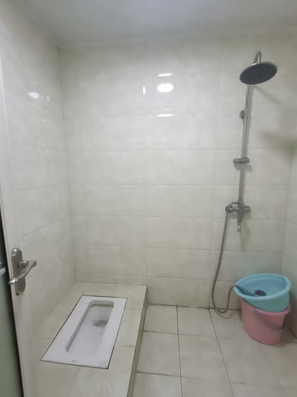 滨江财富中心 2室2厅1卫 1200.0元/月 滨江财富中心 2室2厅1卫 1200.0元/月室内图