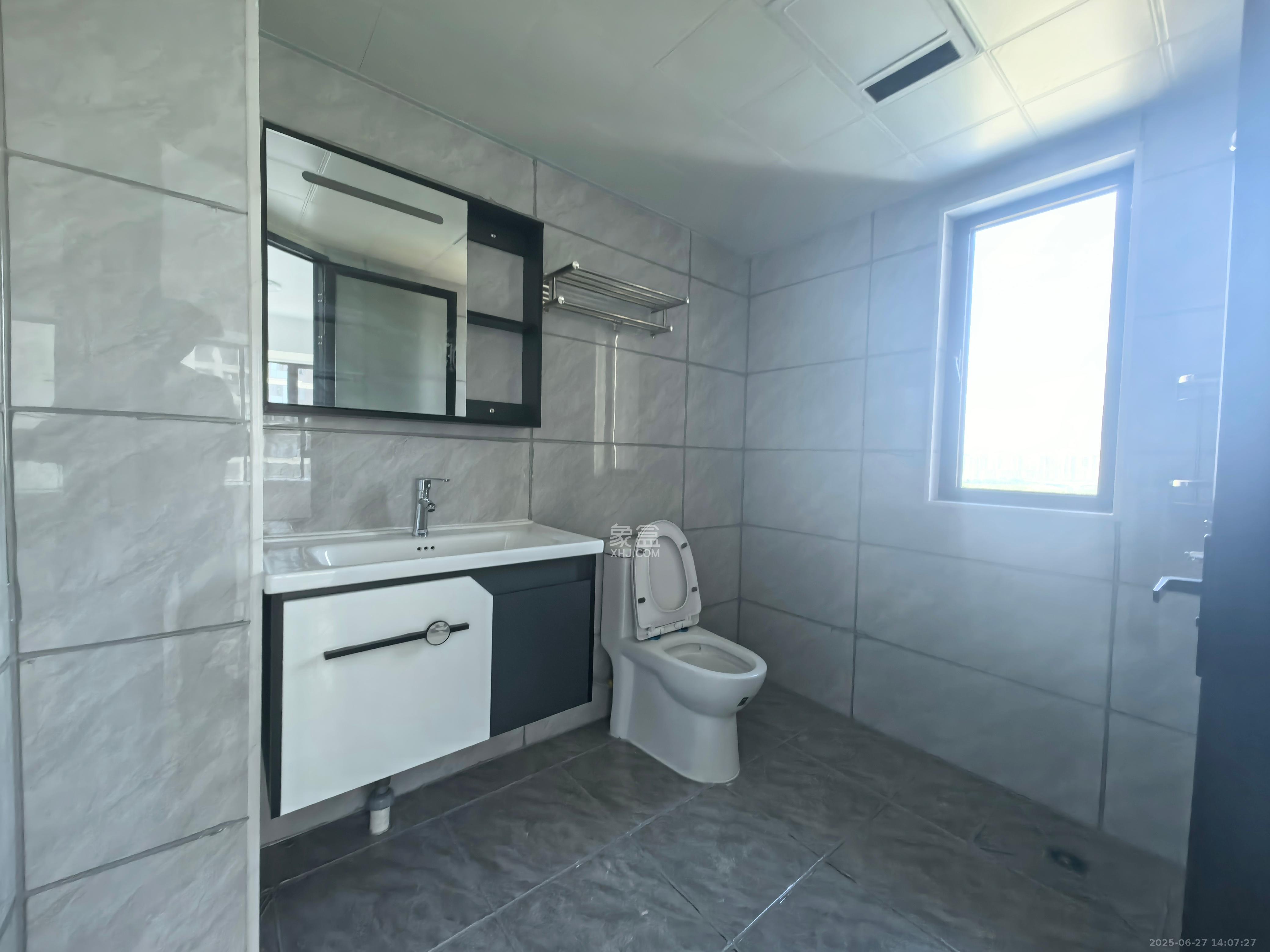 花桥禧新城 4室2厅2卫 4000.0元/月 花桥禧新城 4室2厅2卫 4000.0元/月室内图