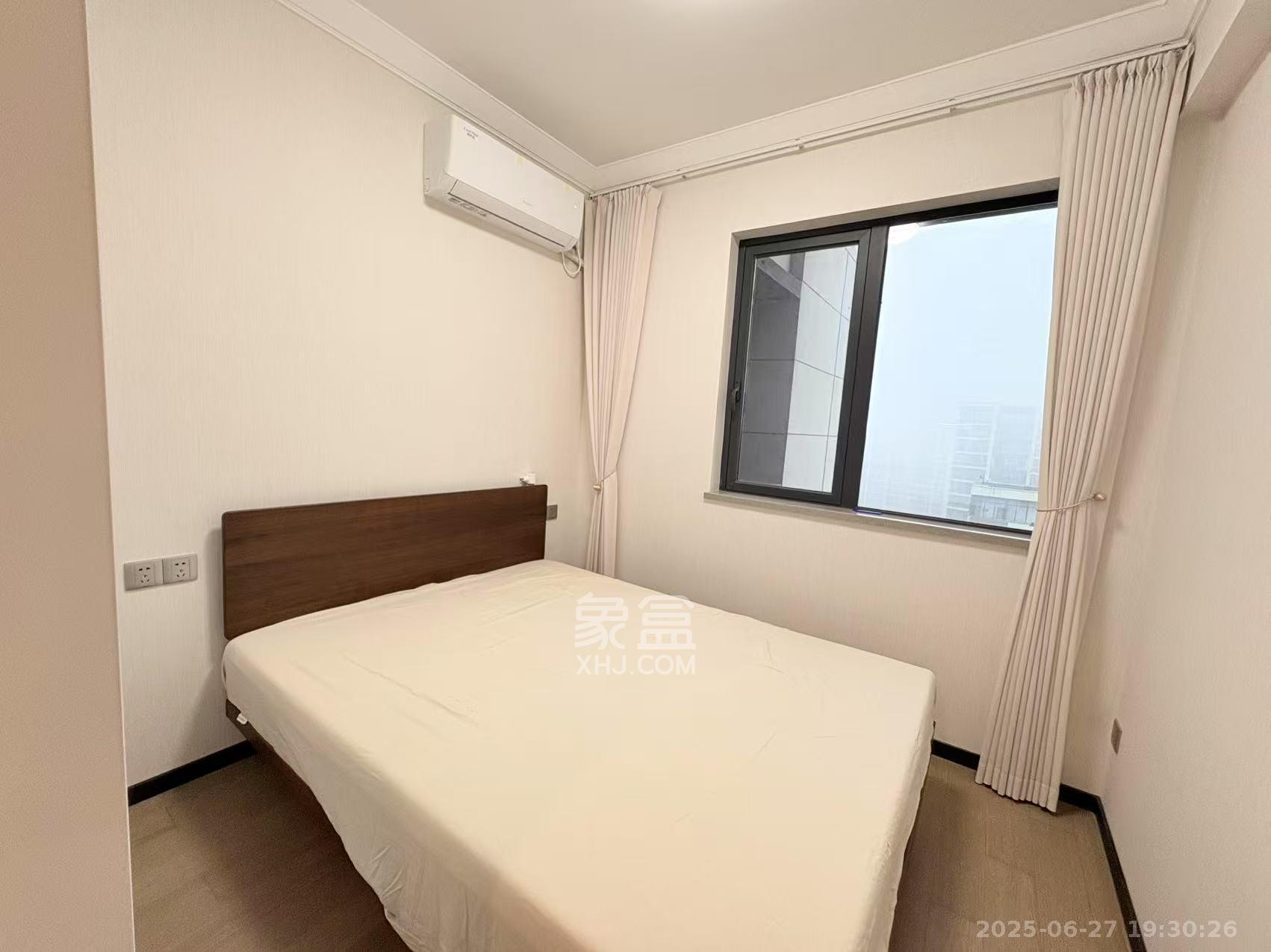 中海阅溪府  4室2厅2卫   4500.00元/月室内图