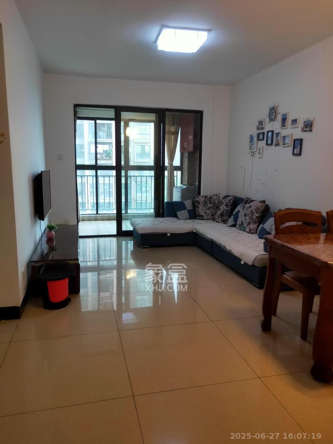 康桥长郡  2室2厅1卫    1700.0元/月 康桥长郡  2室2厅1卫    1700.0元/月室内图