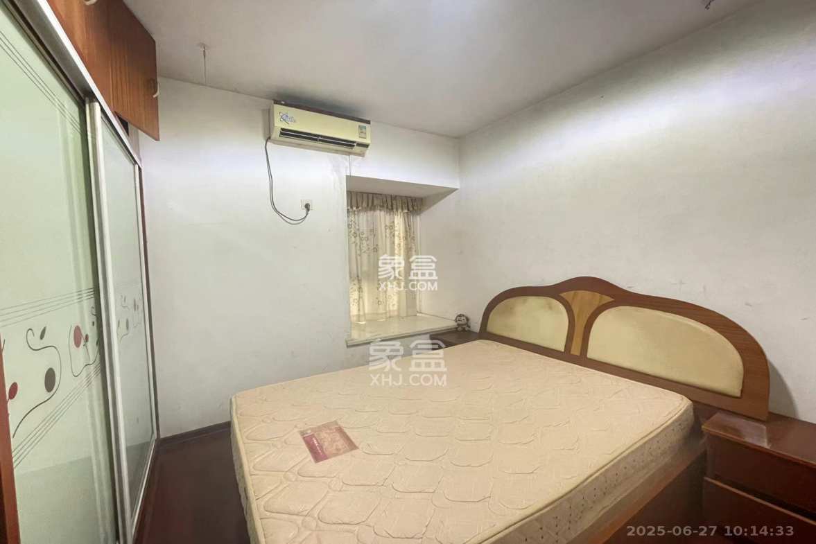 星典时代  3室2厅1卫    2000.0元/月 星典时代  3室2厅1卫    2000.0元/月室内图