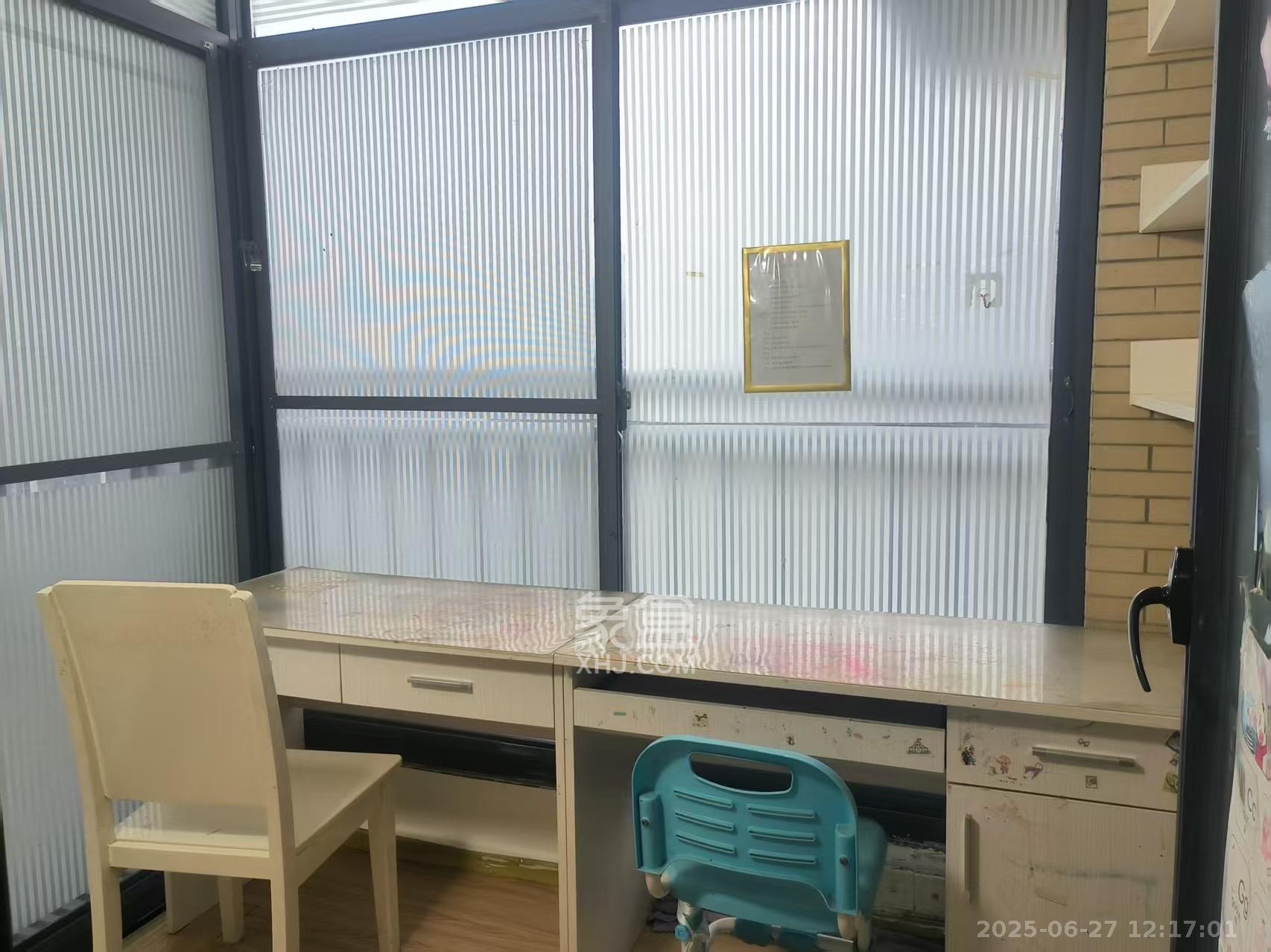 海拔东方 3室2厅2卫 2480.0元/月 海拔东方 3室2厅2卫 2480.0元/月室内图