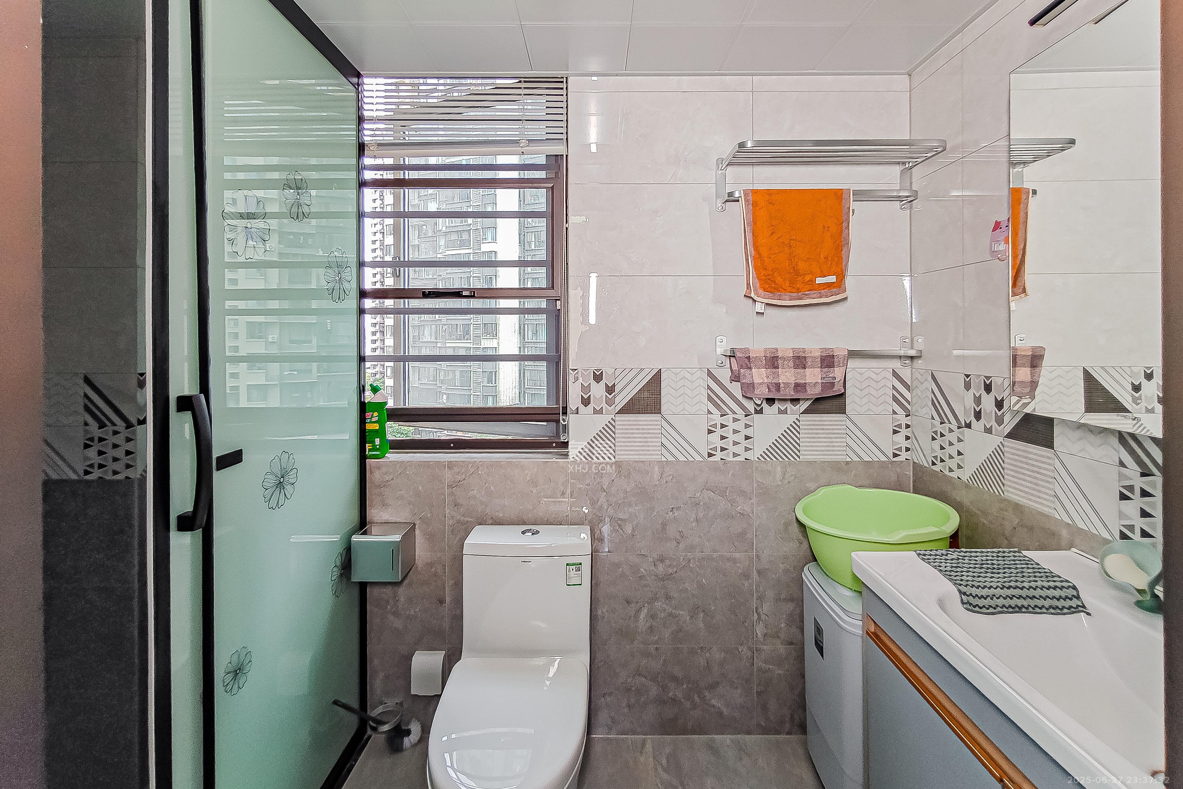 中建悦和城  3室2厅2卫    119.8万 中建悦和城  3室2厅2卫    119.8万卫生间