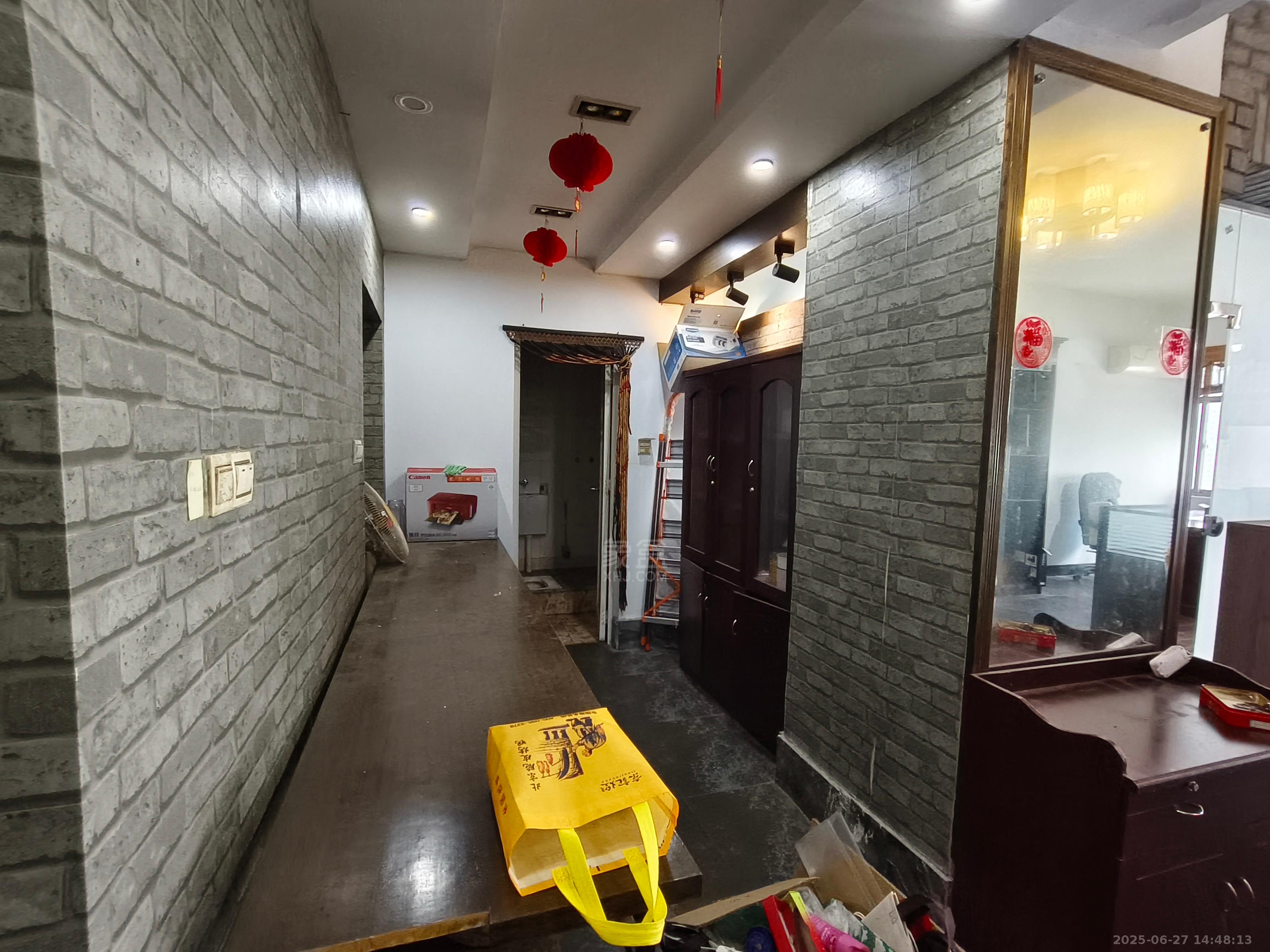 庐山春天大厦(和一宾馆) 1室1厅1卫 1000.0元/月 庐山春天大厦(和一宾馆) 1室1厅1卫 1000.0元/月室内图